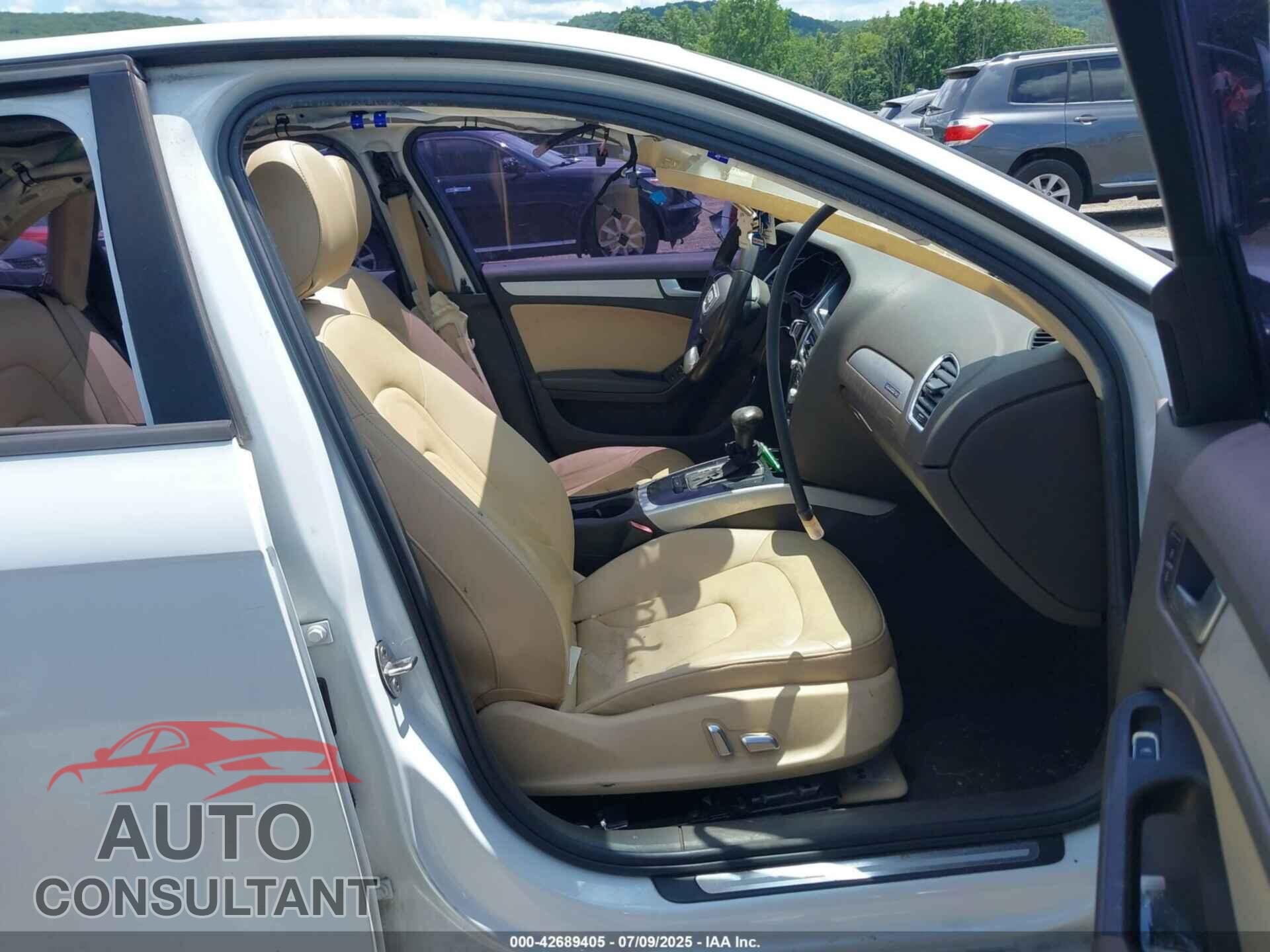 AUDI A4 2013 - WAUBFAFL5DN032575