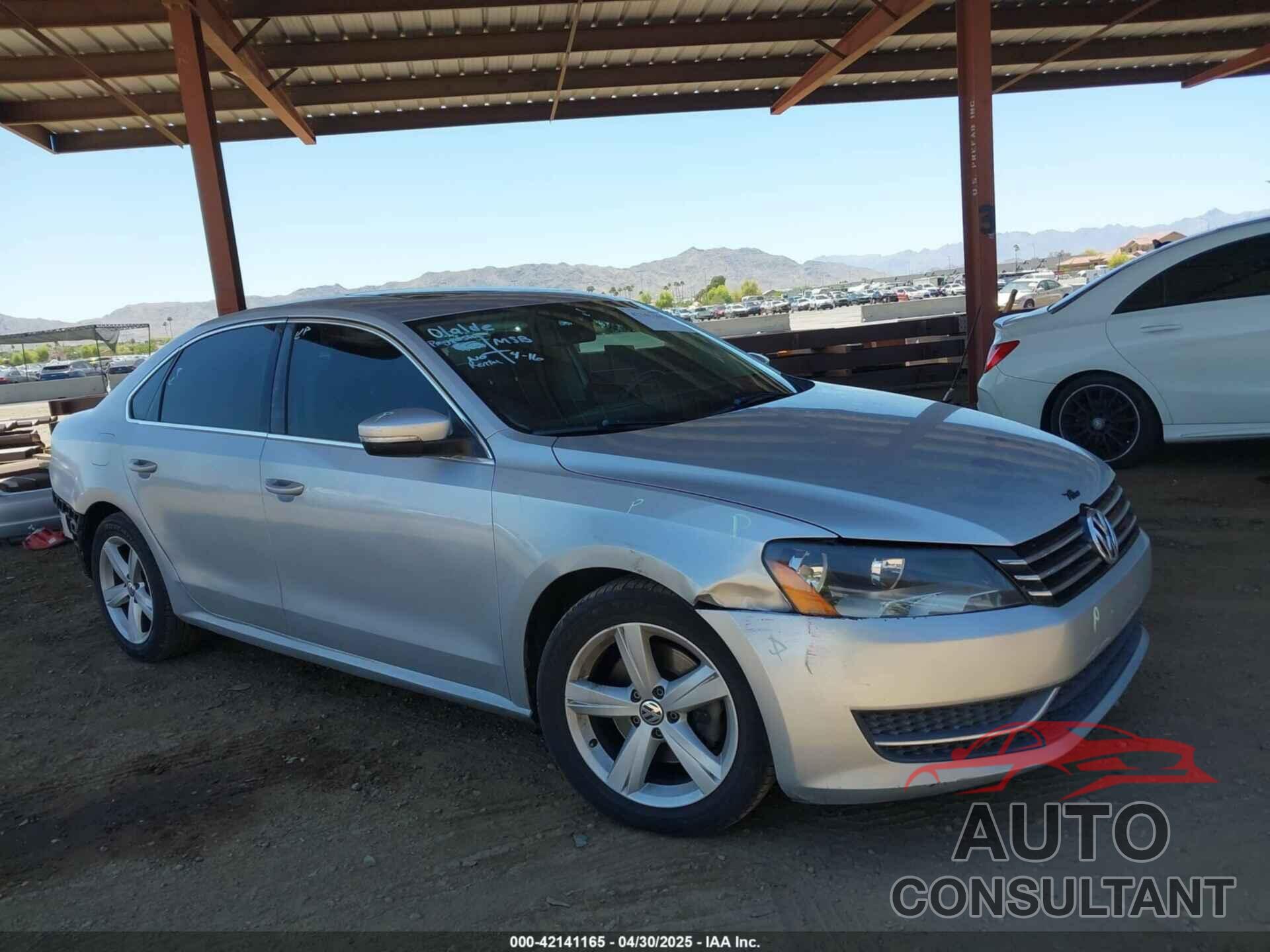 VOLKSWAGEN PASSAT 2013 - 1VWBP7A31DC120803