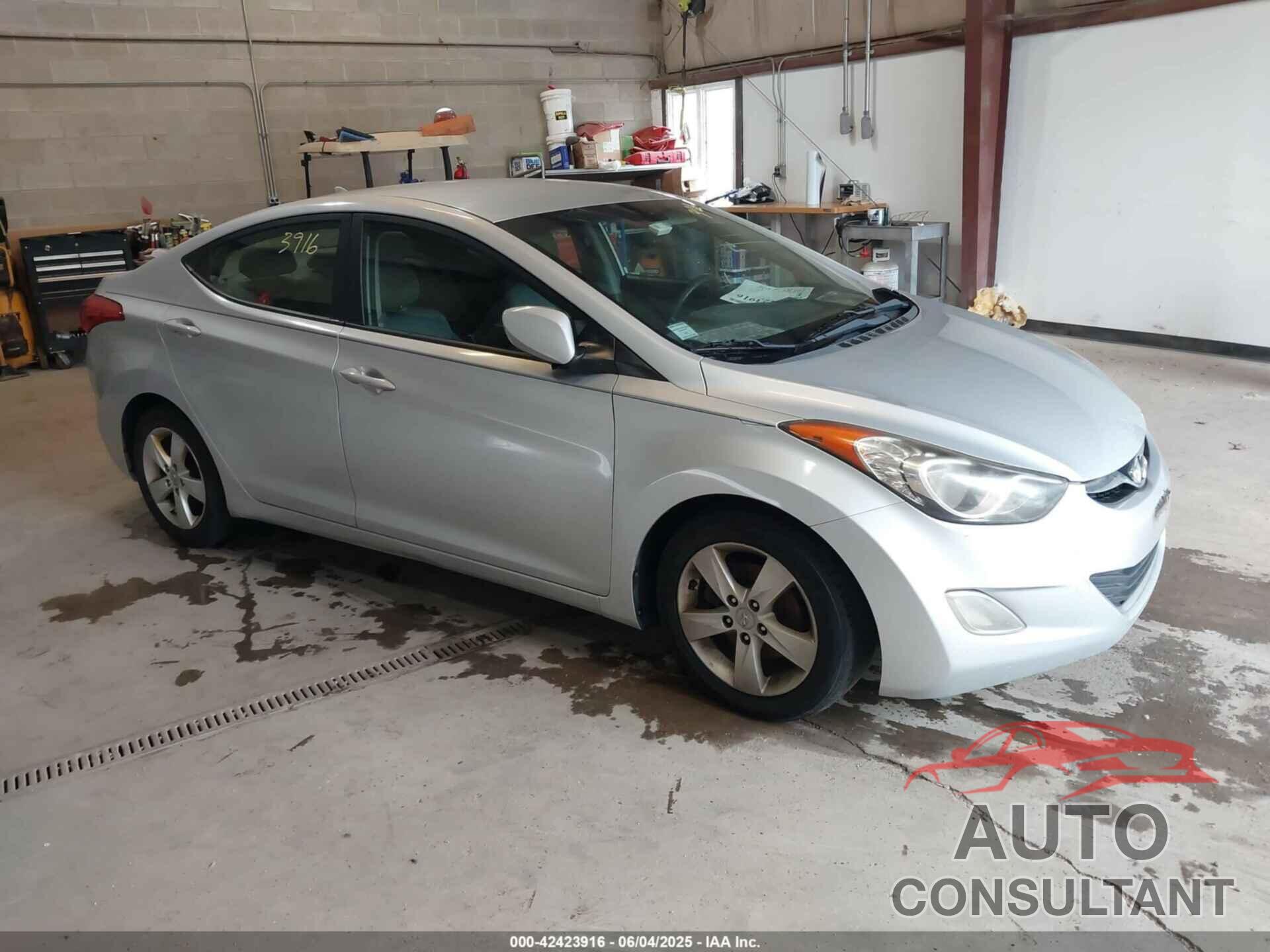 HYUNDAI ELANTRA 2012 - KMHDH4AE0CU208013