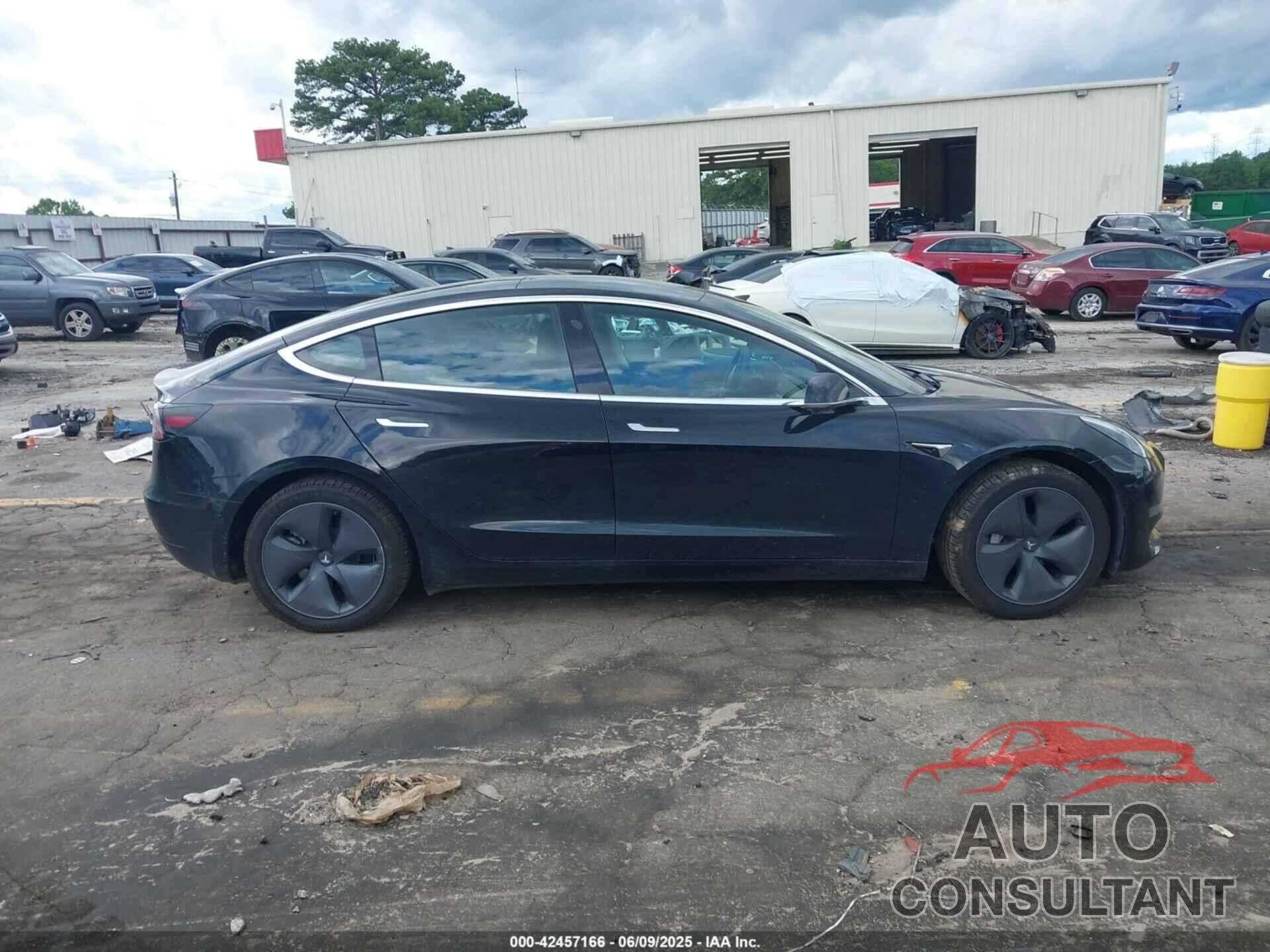 TESLA MODEL 3 2019 - 5YJ3E1EB1KF441834