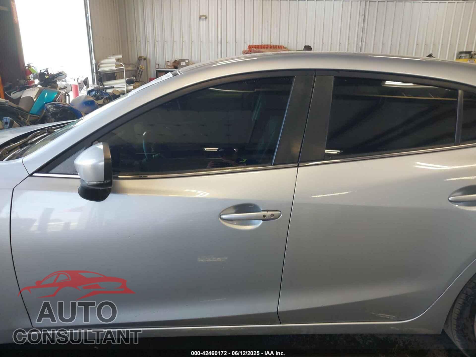 MAZDA MAZDA3 2017 - 3MZBN1L77HM117184