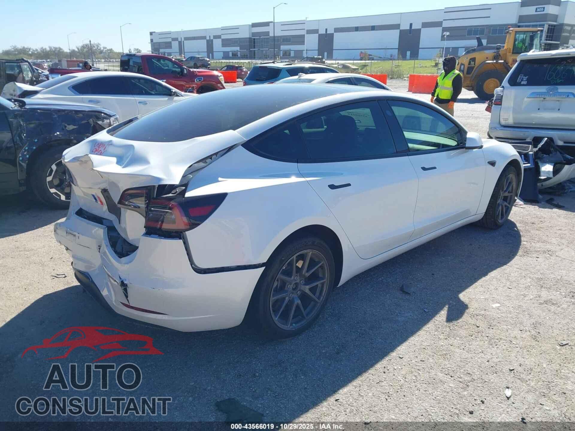TESLA MODEL 3 2023 - 5YJ3E1EA4PF429076