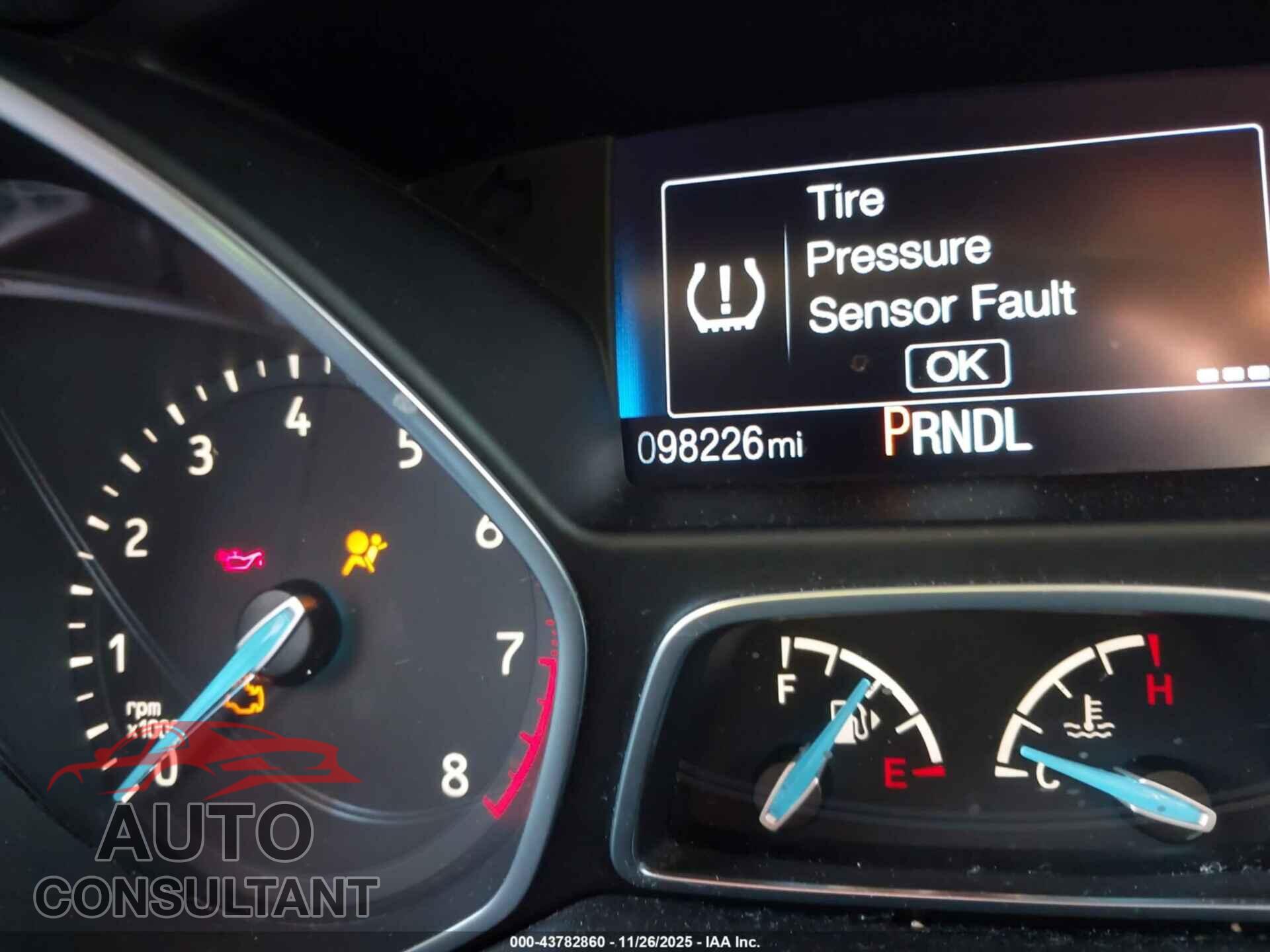 FORD FOCUS 2016 - 1FADP3F23GL335520