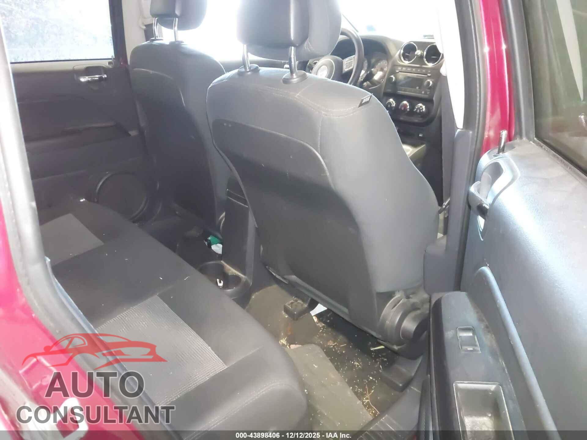 JEEP COMPASS 2014 - 1C4NJCBAXED925136