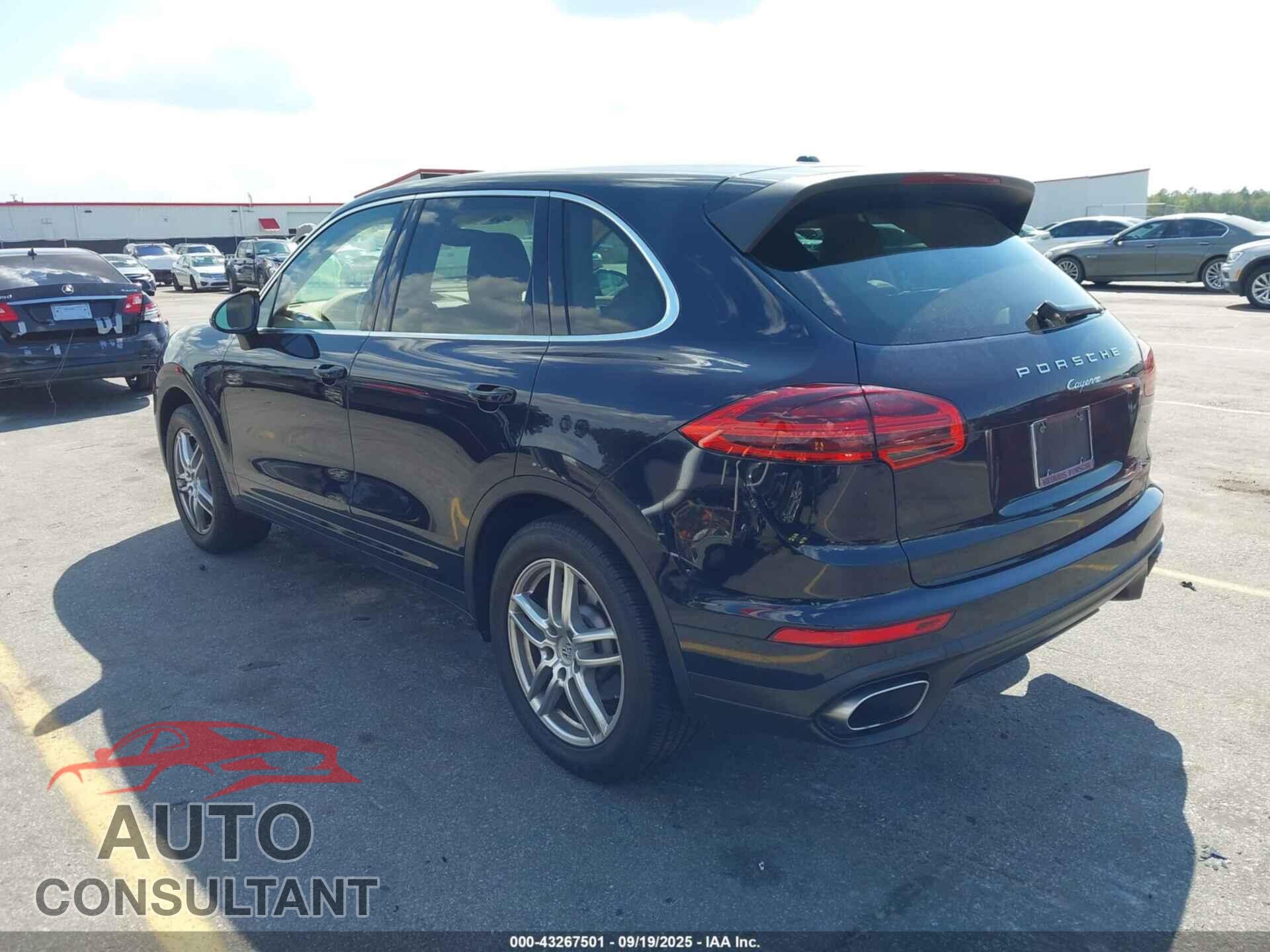 PORSCHE CAYENNE 2016 - WP1AA2A2XGLA00611