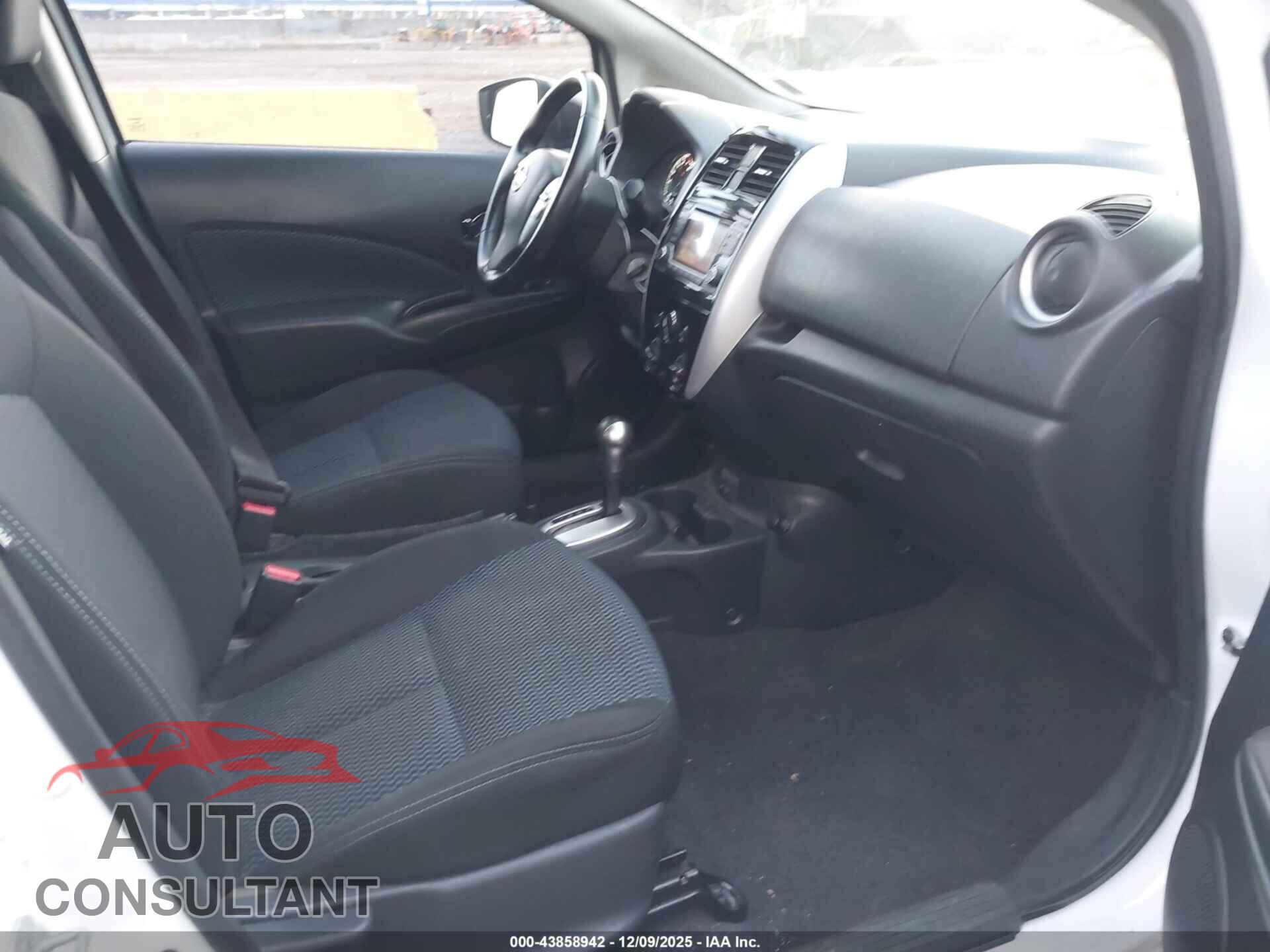 NISSAN VERSA NOTE 2017 - 3N1CE2CP3HL361596