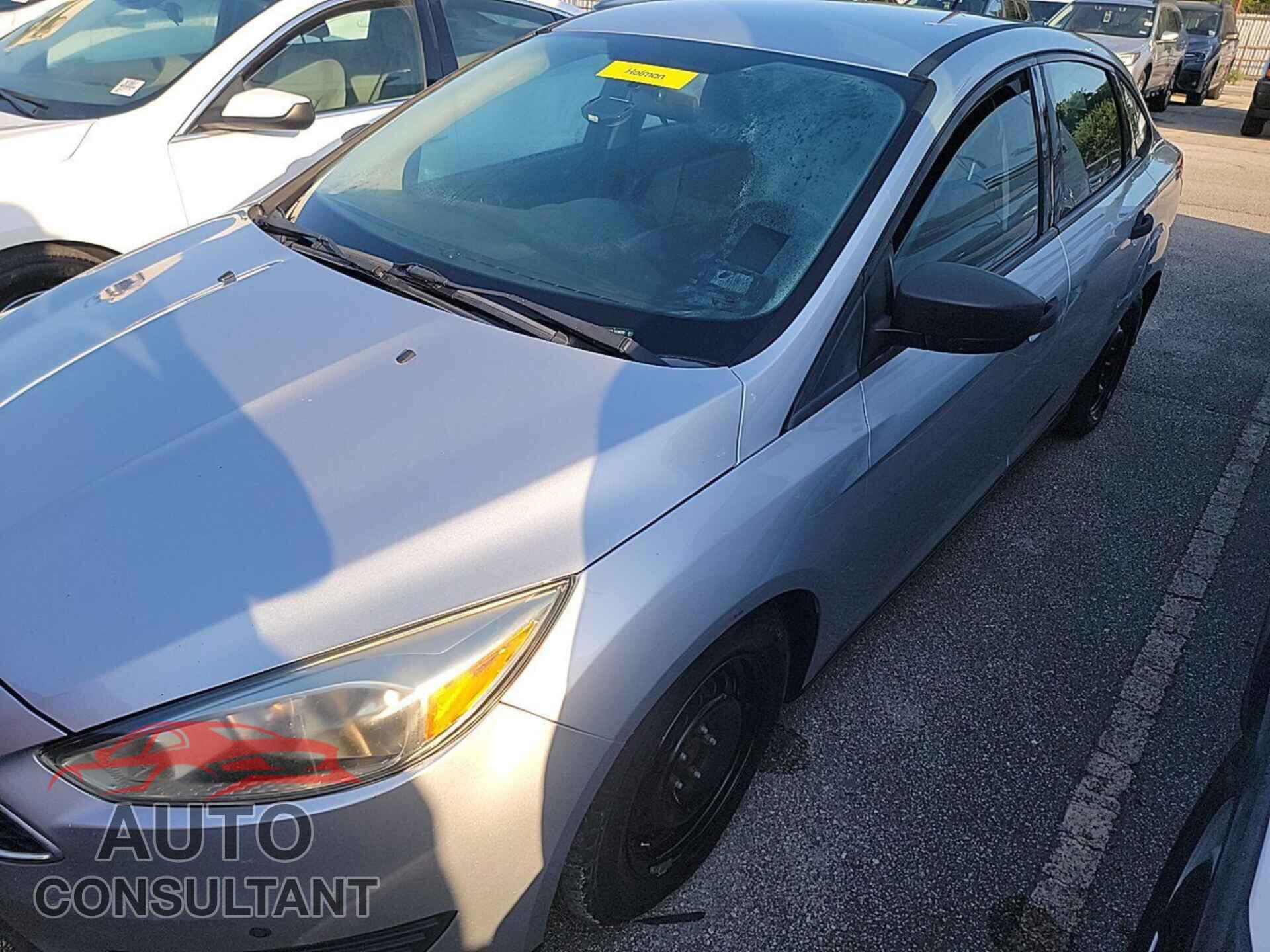 FORD FOCUS 2016 - 1FADP3E28GL373679