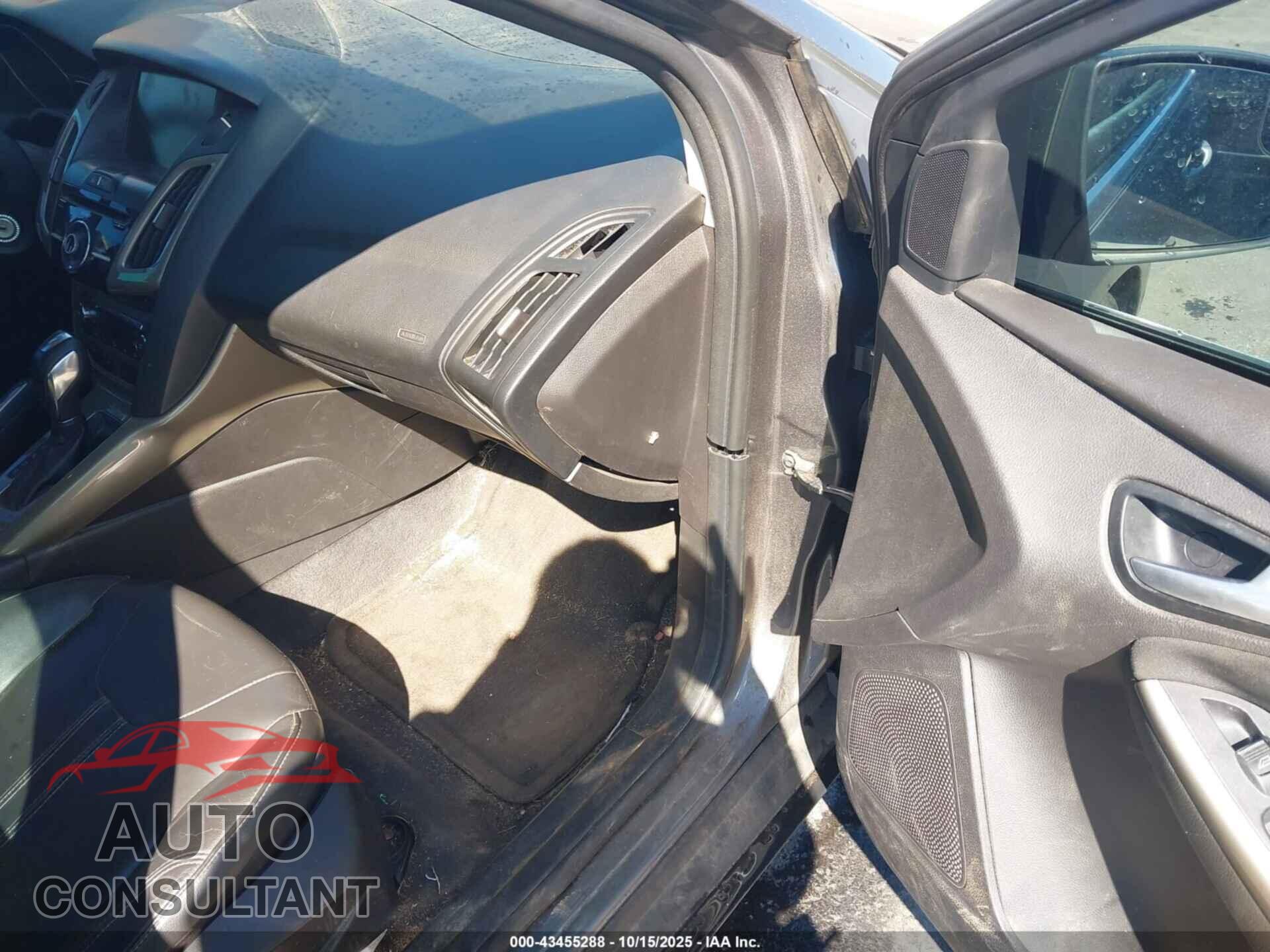 FORD FOCUS 2012 - 1FAHP3H20CL341929