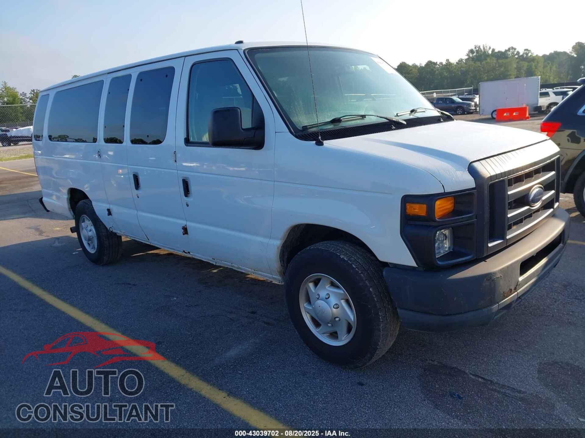 FORD E-350 SUPER DUTY 2011 - 1FBSS3BL7BDB07848