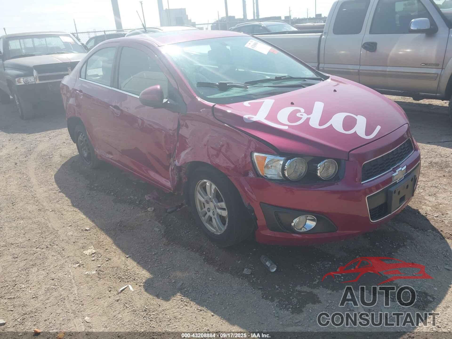 CHEVROLET SONIC 2014 - 1G1JD5SH3E4128055