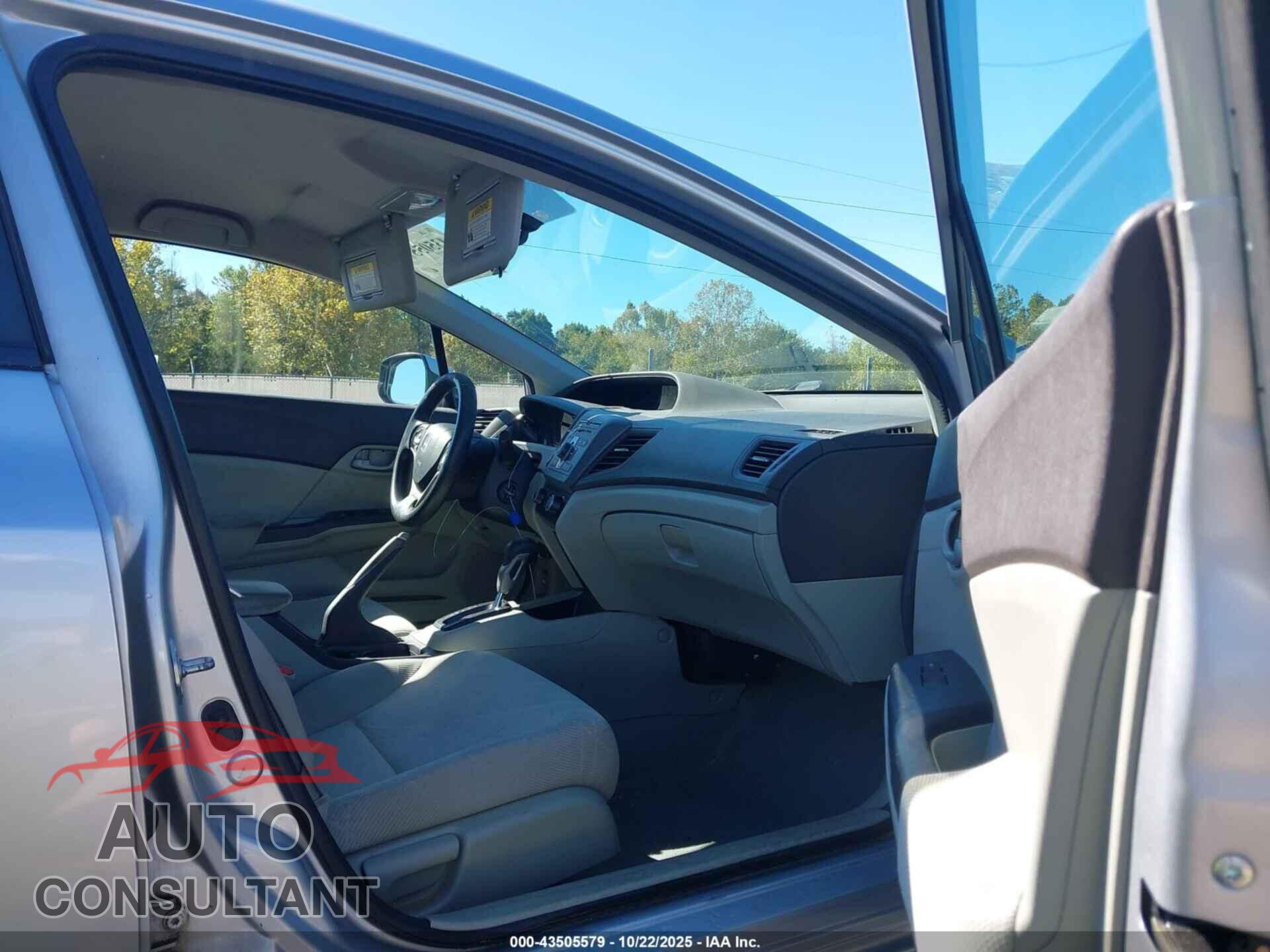 HONDA CIVIC 2012 - 2HGFB2F55CH608455