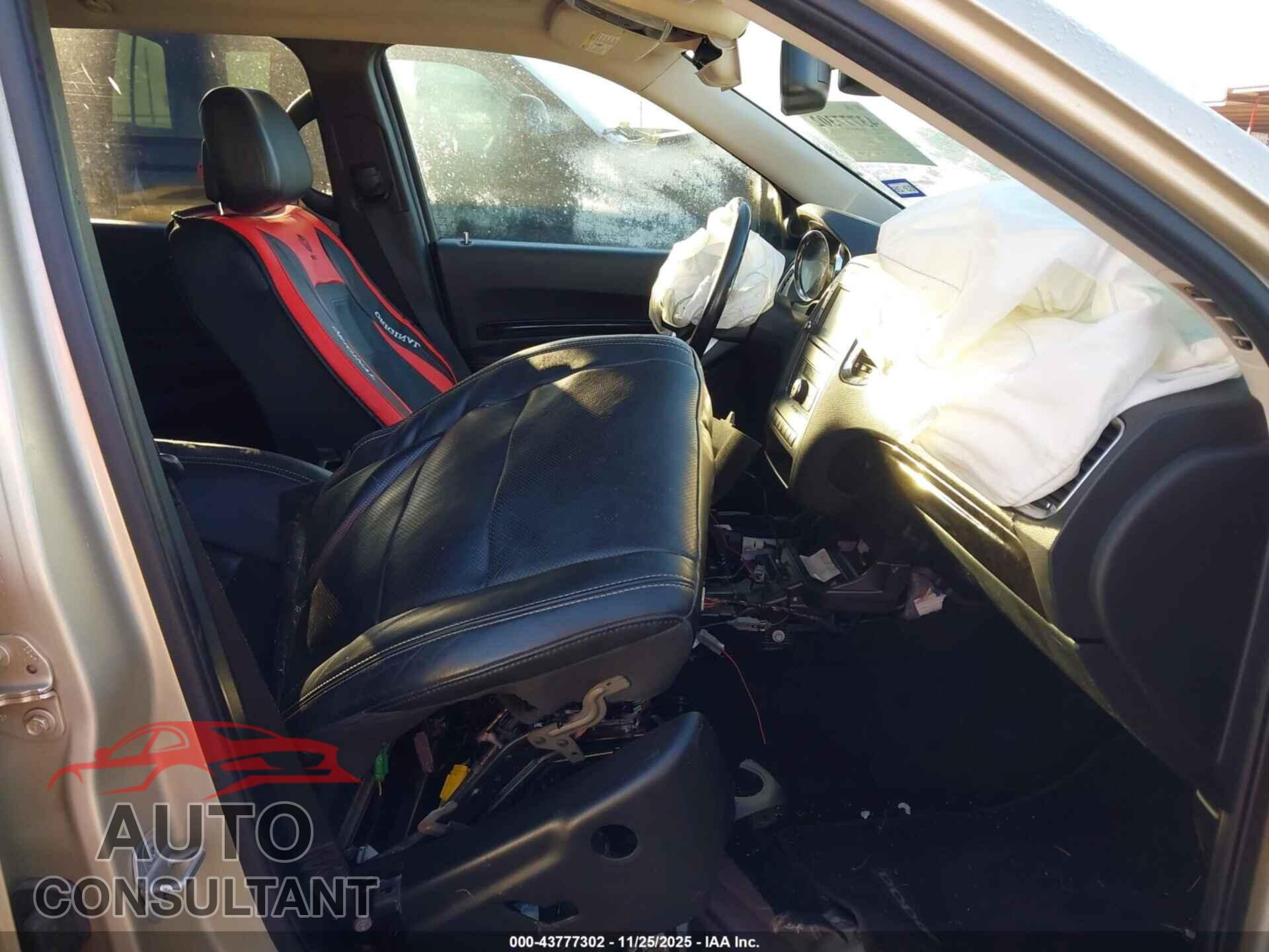 DODGE DURANGO 2011 - 1D4RE5GG8BC654130