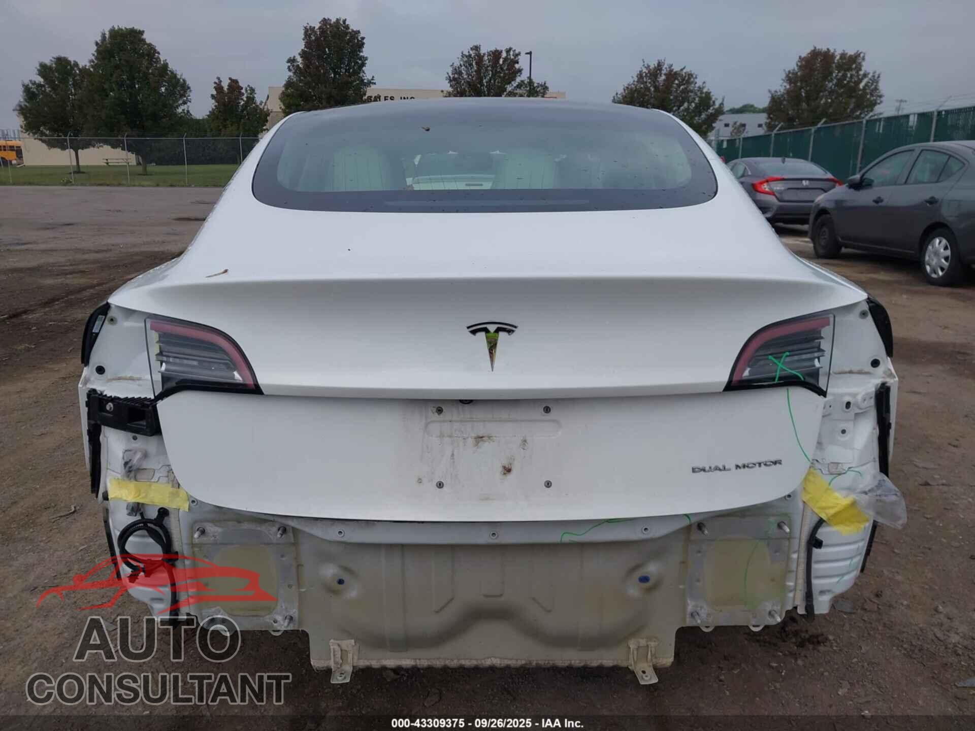 TESLA MODEL 3 2018 - 5YJ3E1EB2JF112221
