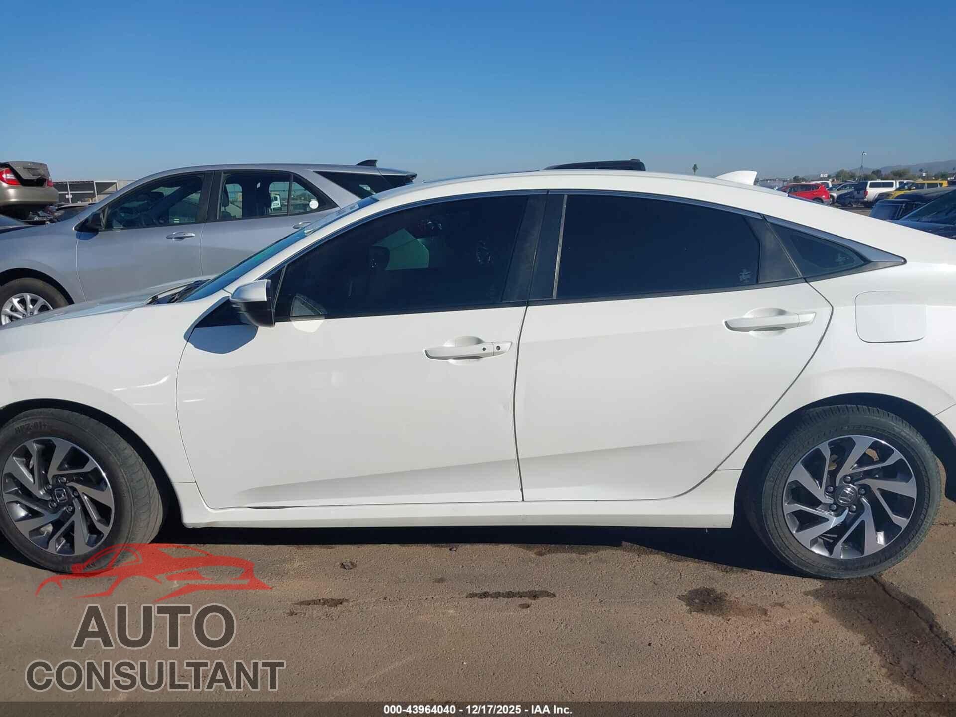 HONDA CIVIC 2017 - 2HGFC2F73HH558760