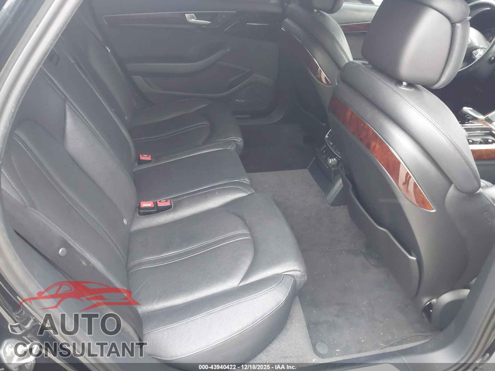 AUDI A8 L 2013 - WAURGAFD0DN004722