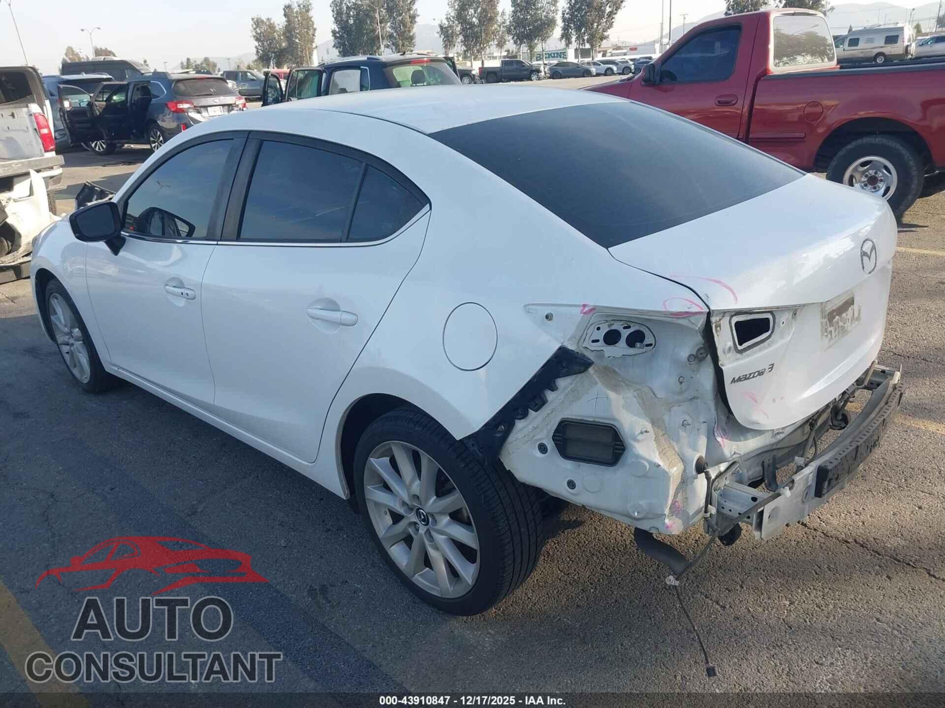 MAZDA MAZDA3 2017 - 3MZBN1V75HM128486