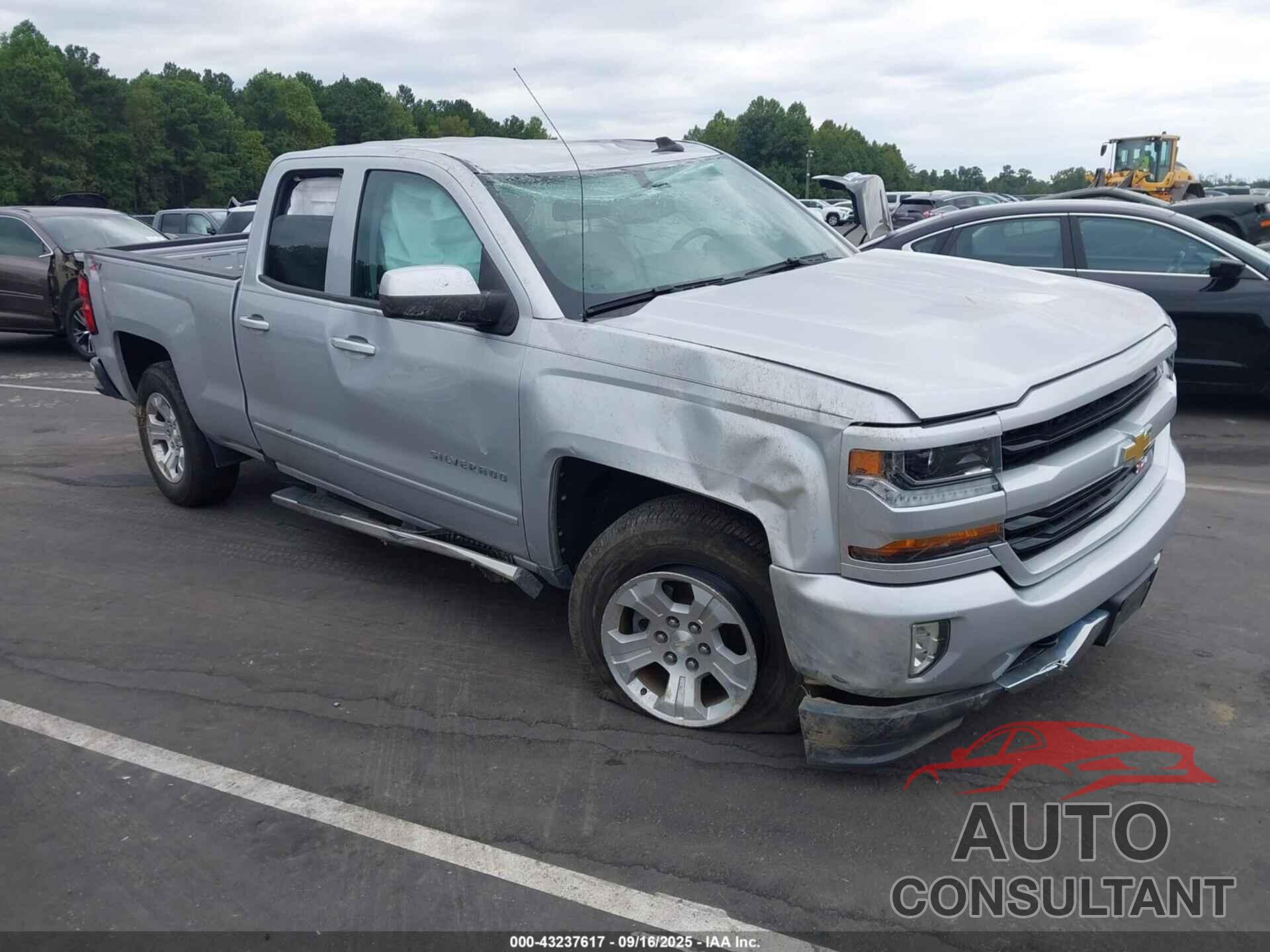 CHEVROLET SILVERADO 1500 2017 - 1GCVKREC1HZ307823