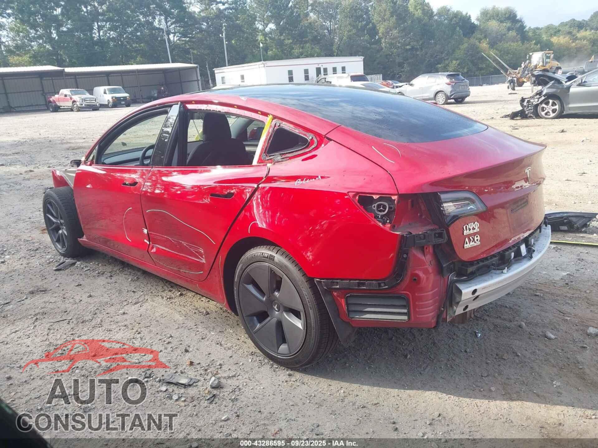 TESLA MODEL 3 2021 - 5YJ3E1EA9MF098264