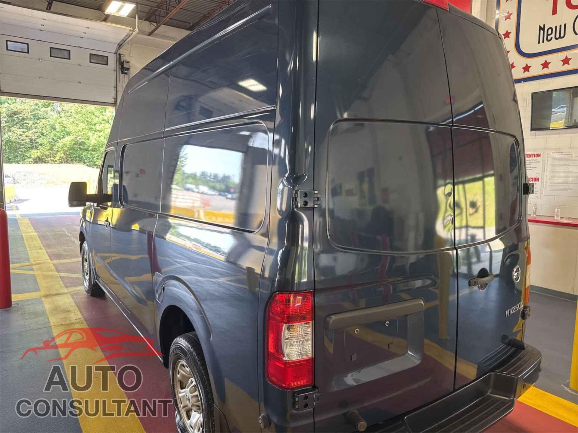 NISSAN NV CARGO NV2500 HD 2019 - 1N6BF0LY3KN800982