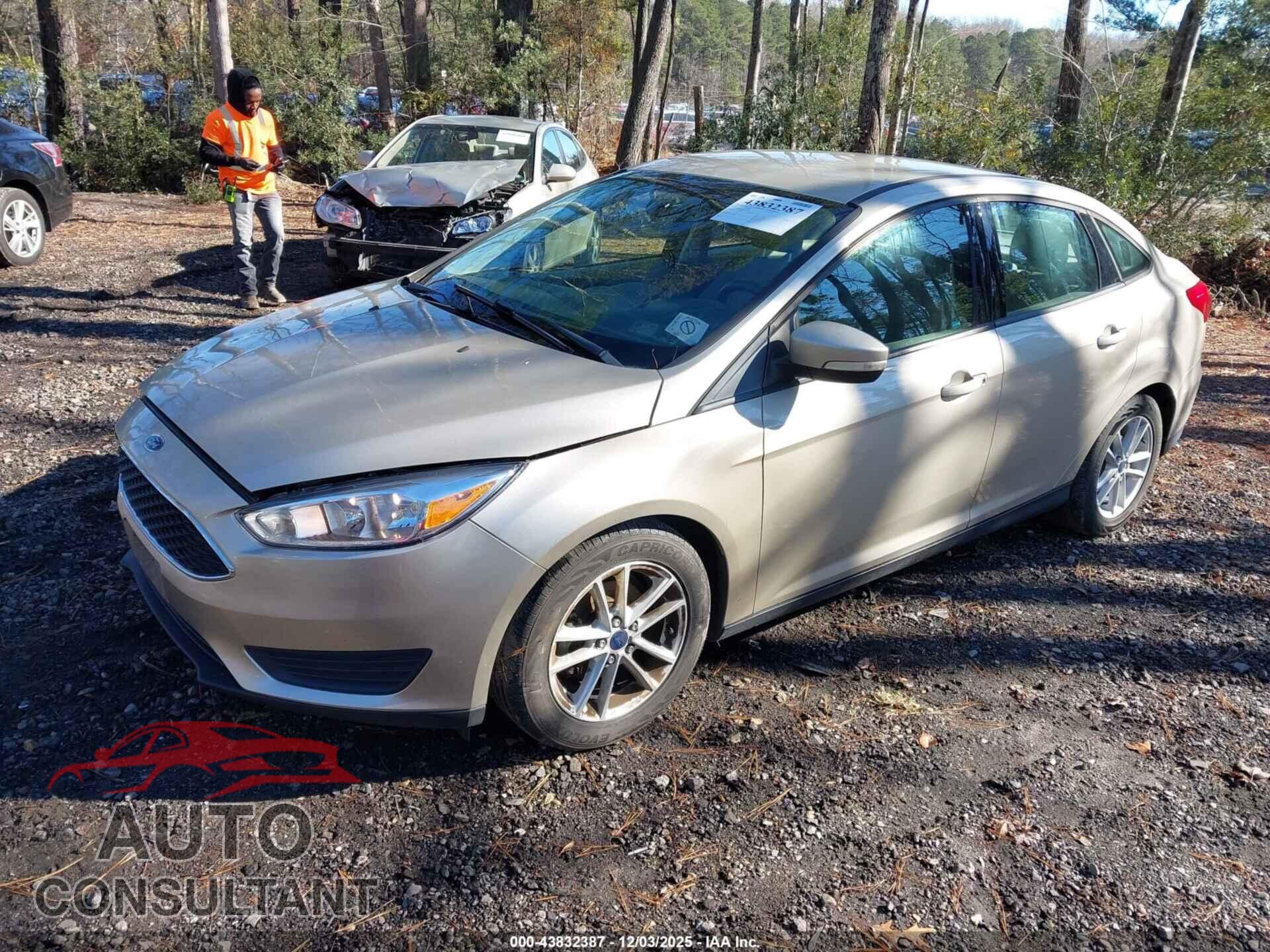 FORD FOCUS 2017 - 1FADP3F21HL252573