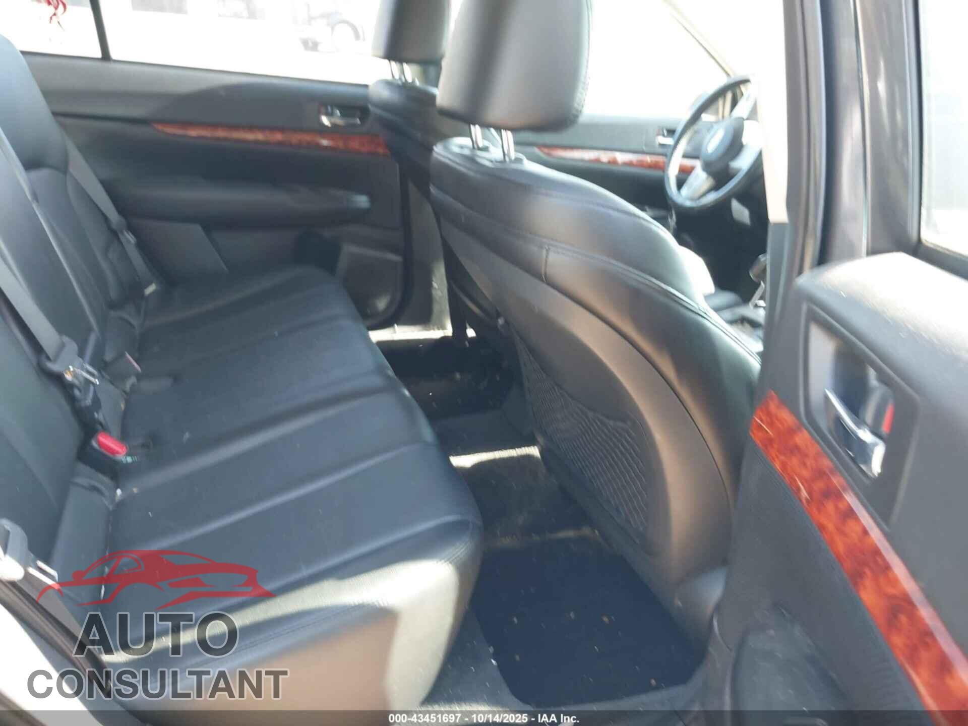 SUBARU OUTBACK 2010 - 4S4BRBJC2A3343813