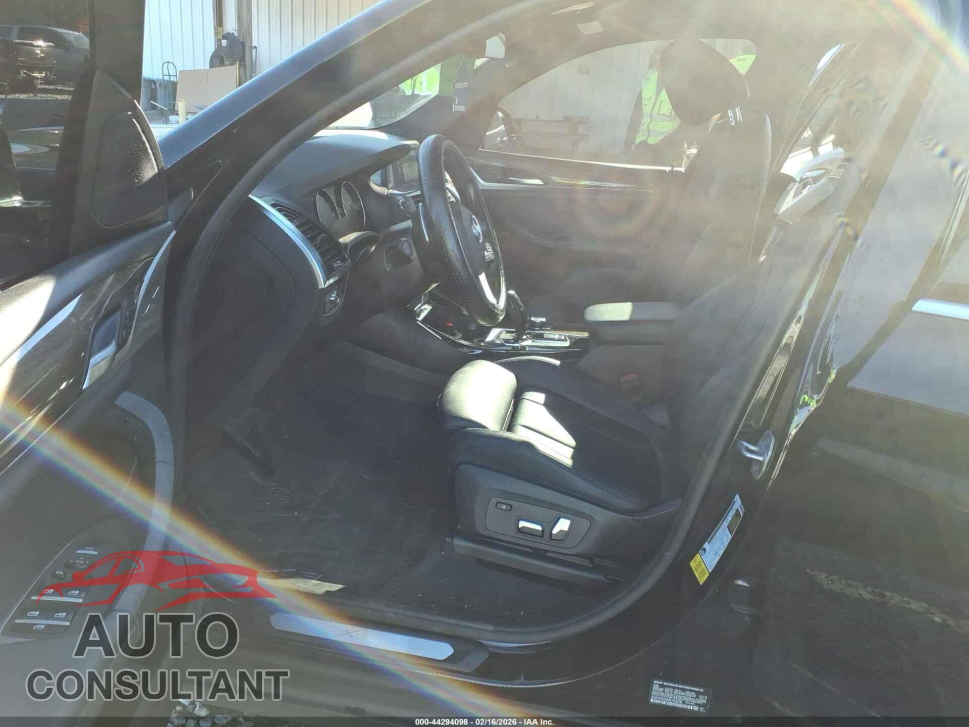 BMW X3 2019 - 5UXTR7C54KLF32003
