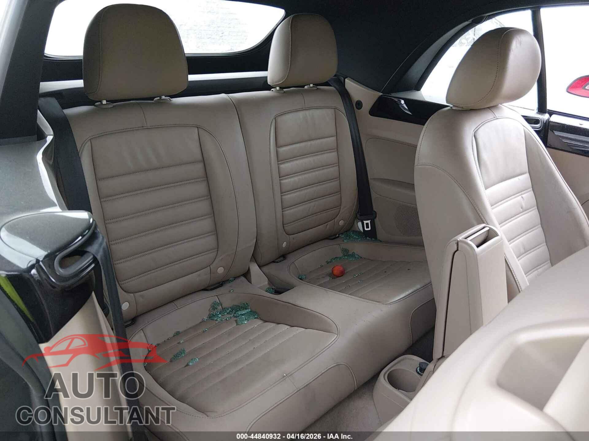 VOLKSWAGEN BEETLE 2013 - 3VW767AT3DM813752