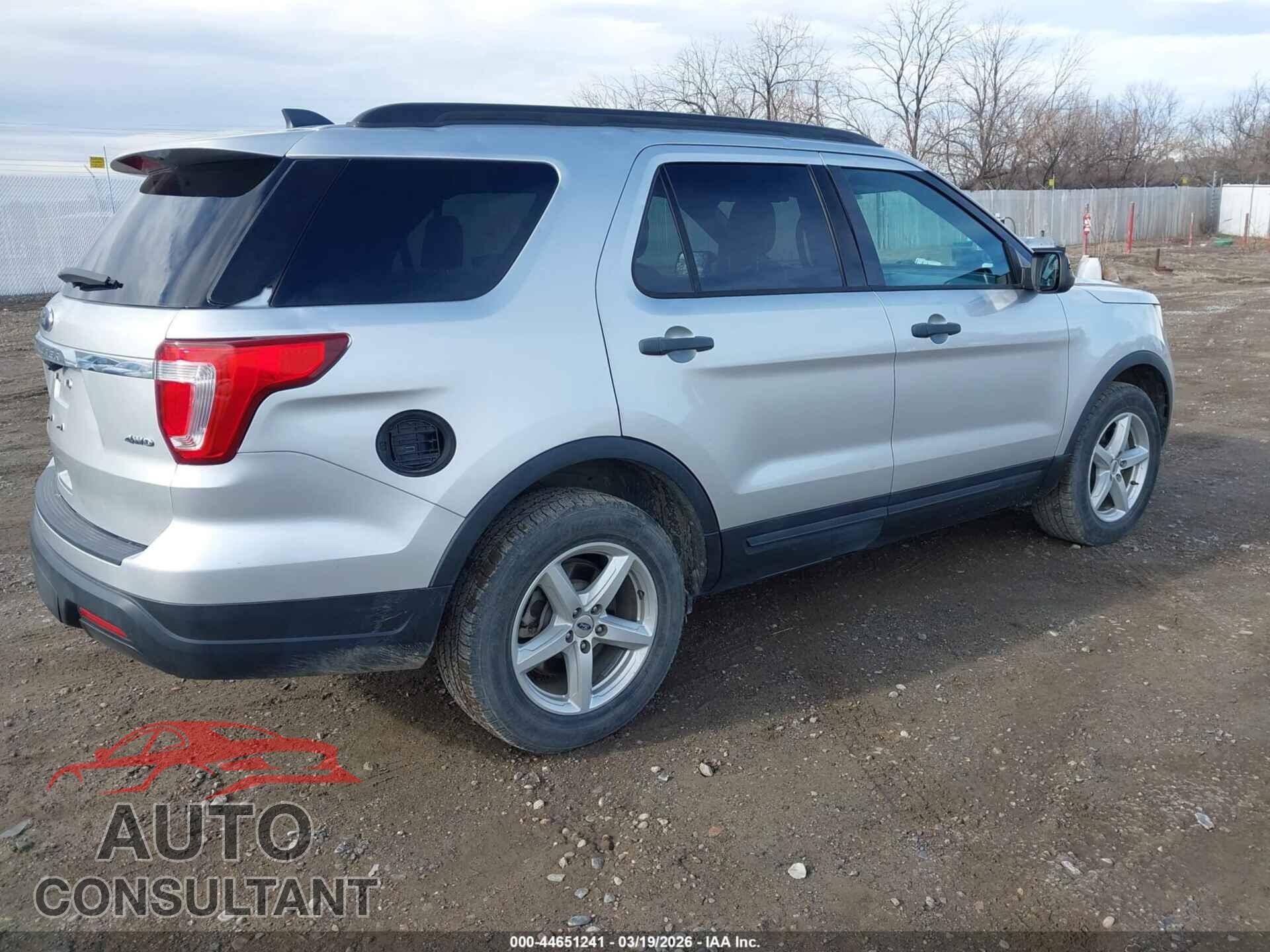 FORD EXPLORER 2018 - 1FM5K8B8XJGB95238