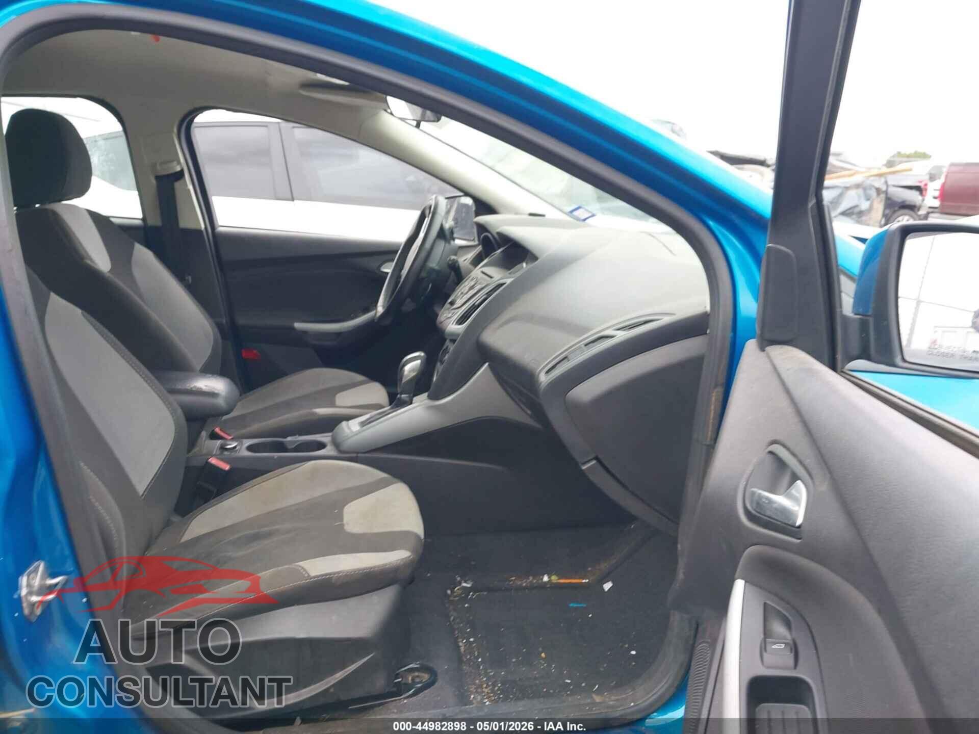 FORD FOCUS 2012 - 1FAHP3K28CL467321