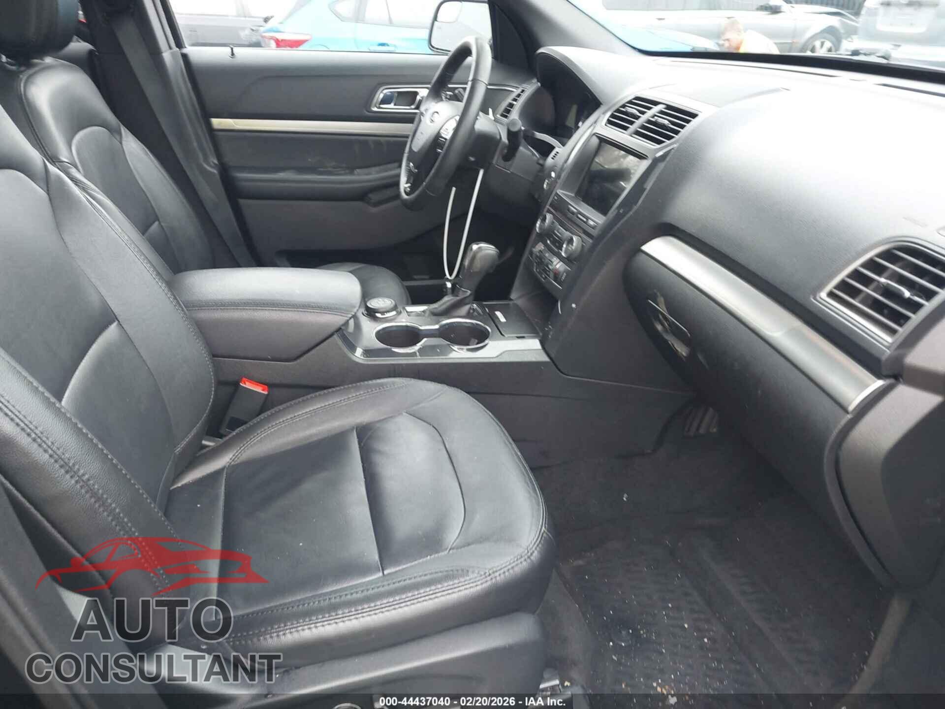 FORD EXPLORER 2018 - 1FM5K8DH5JGB14501