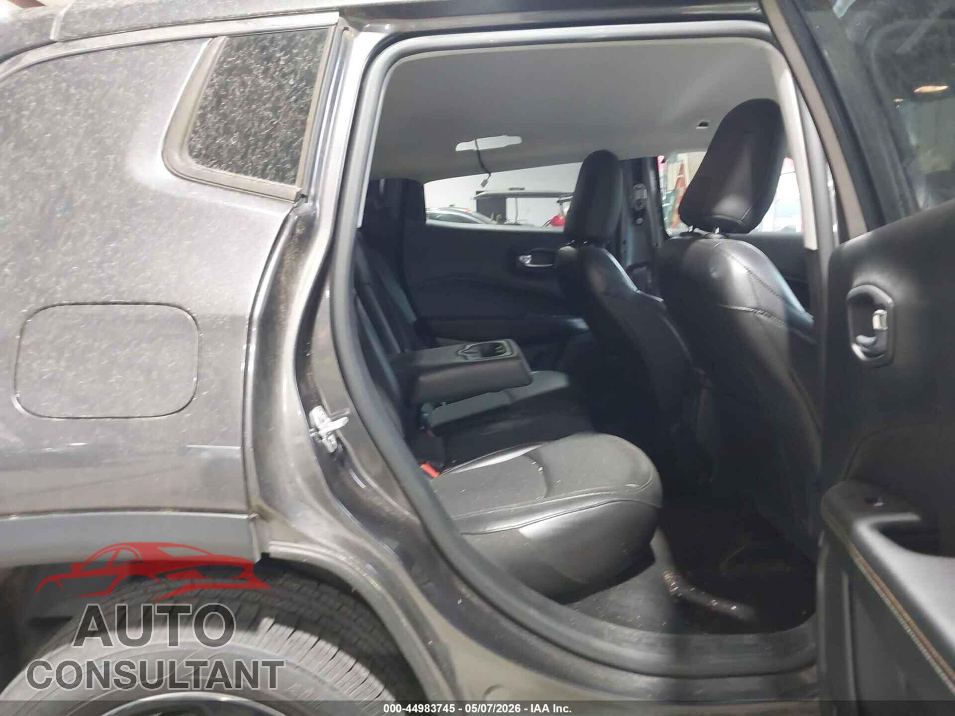 JEEP COMPASS 2020 - 3C4NJDBB2LT112539