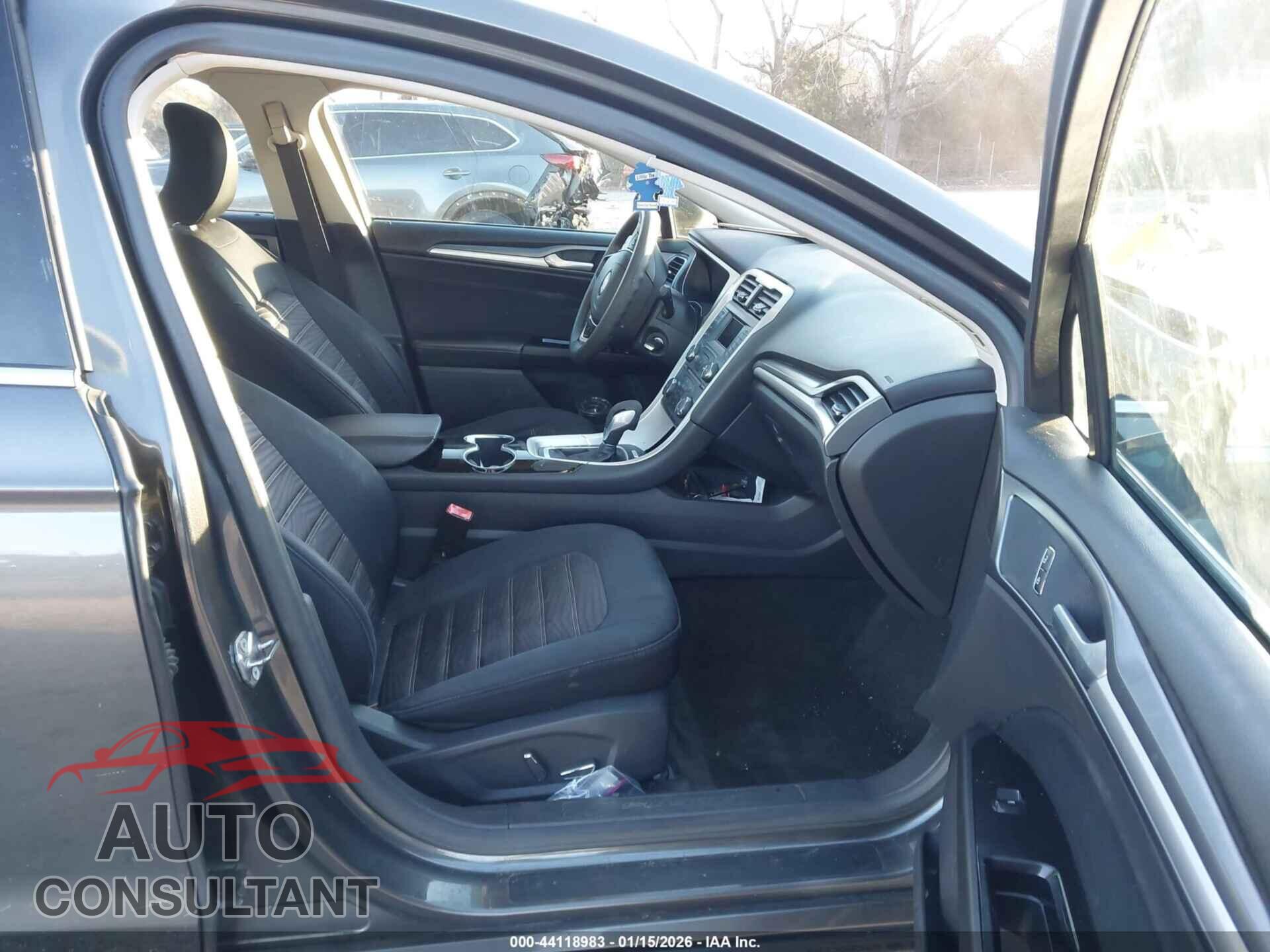 FORD FUSION 2016 - 1FA6P0H71G5100506