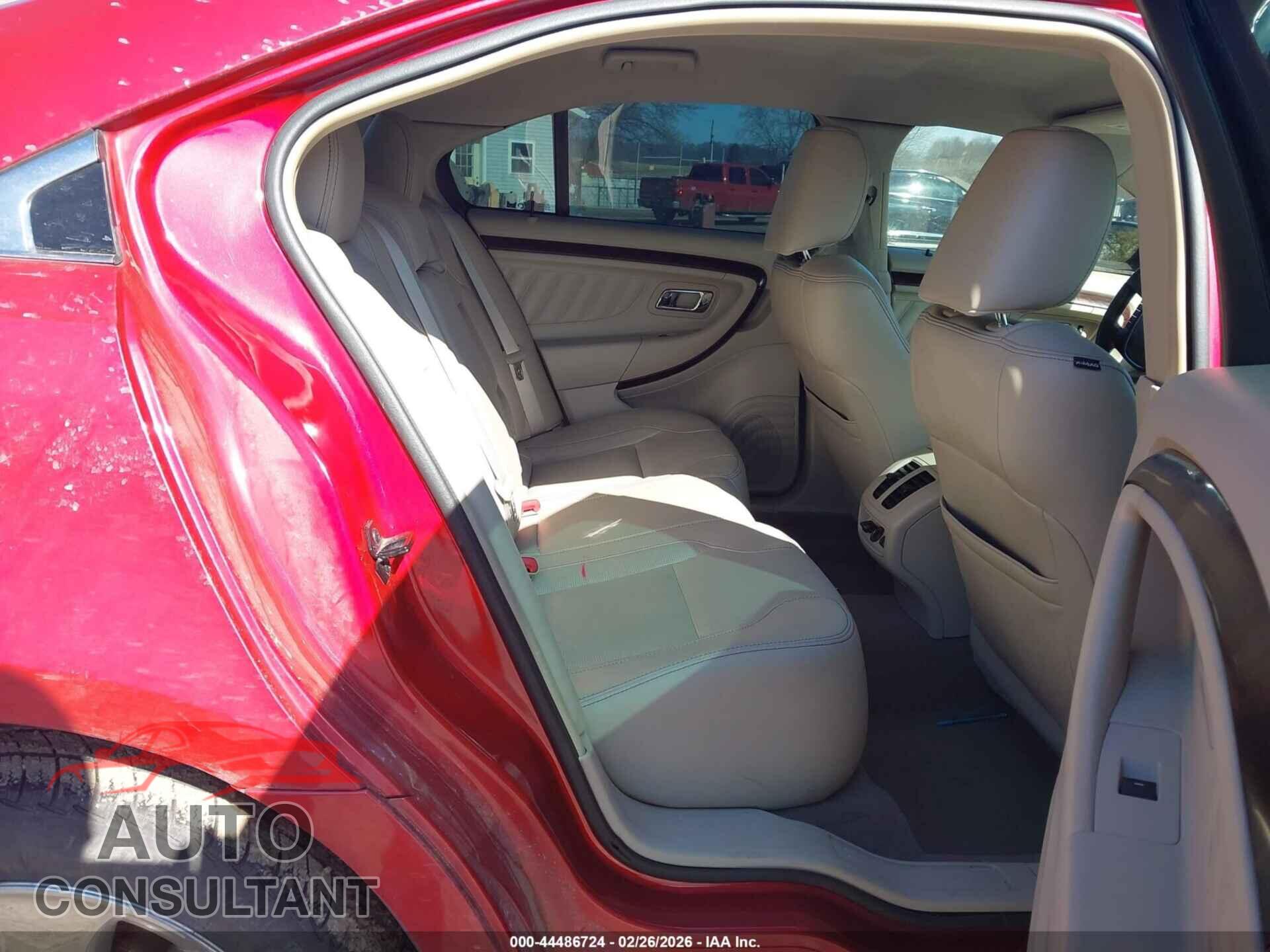 FORD TAURUS 2011 - 1FAHP2FW7BG114230