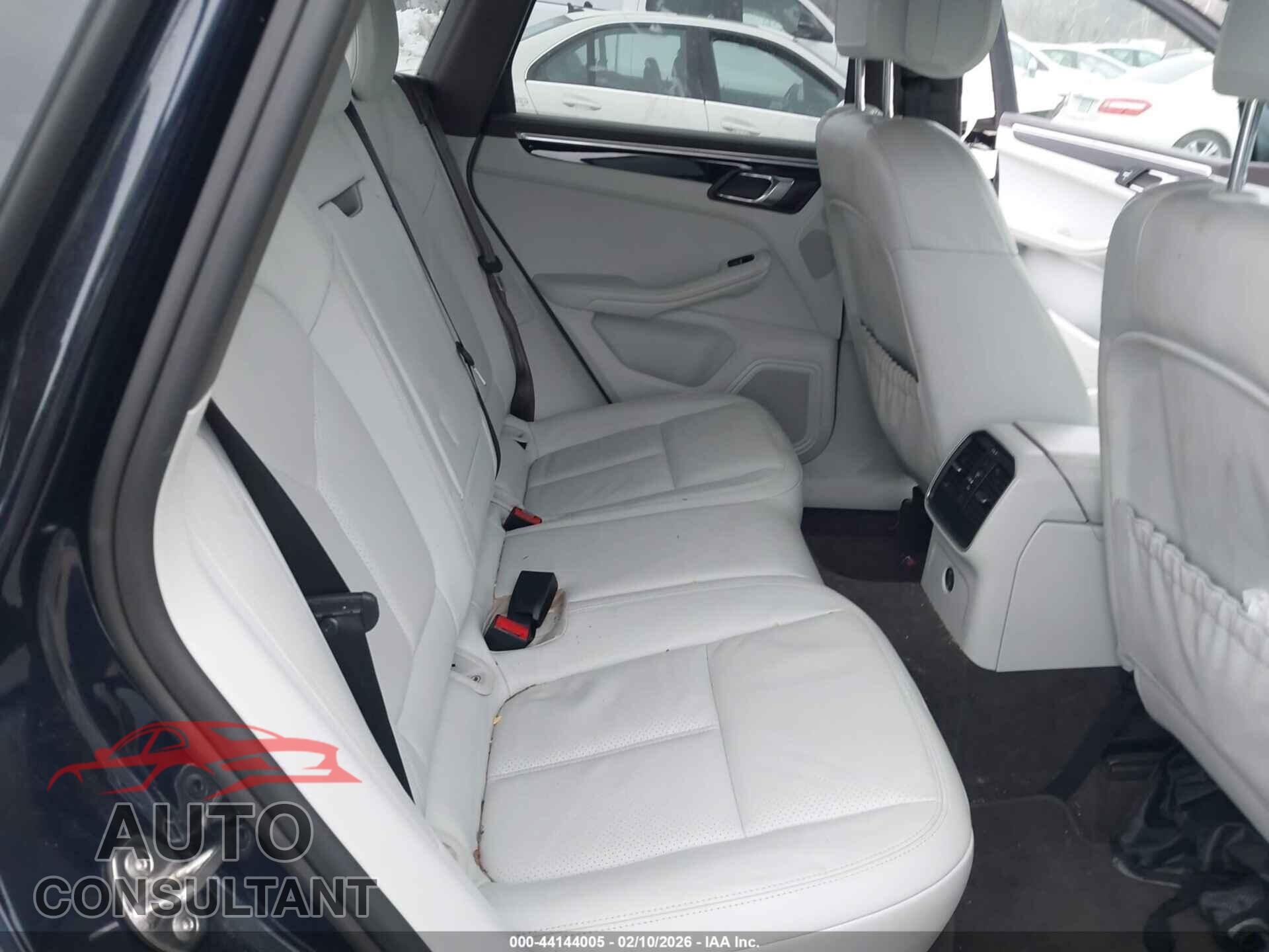 PORSCHE MACAN 2018 - WP1AA2A53JLB01877