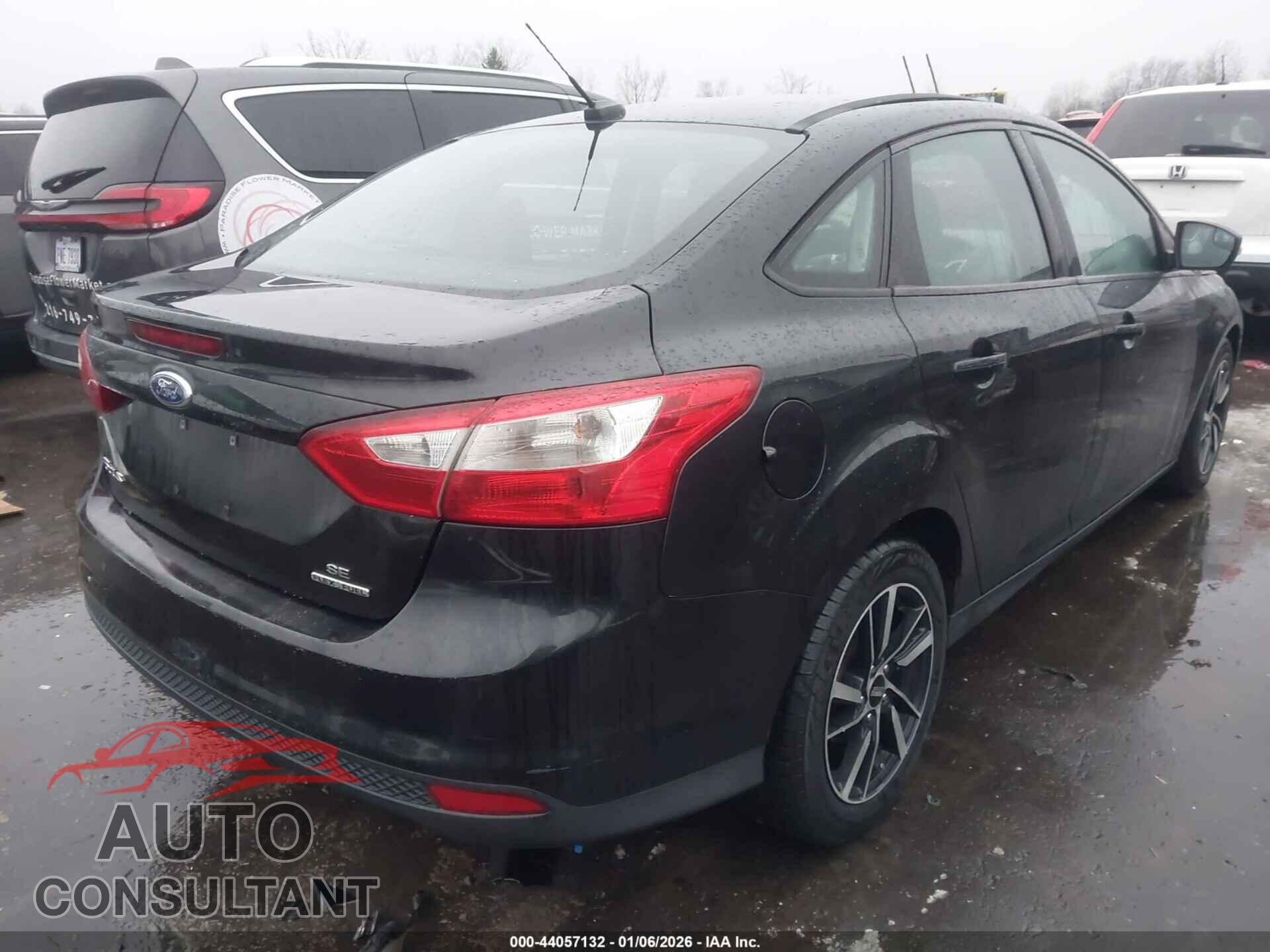 FORD FOCUS 2013 - 1FADP3F27DL370900