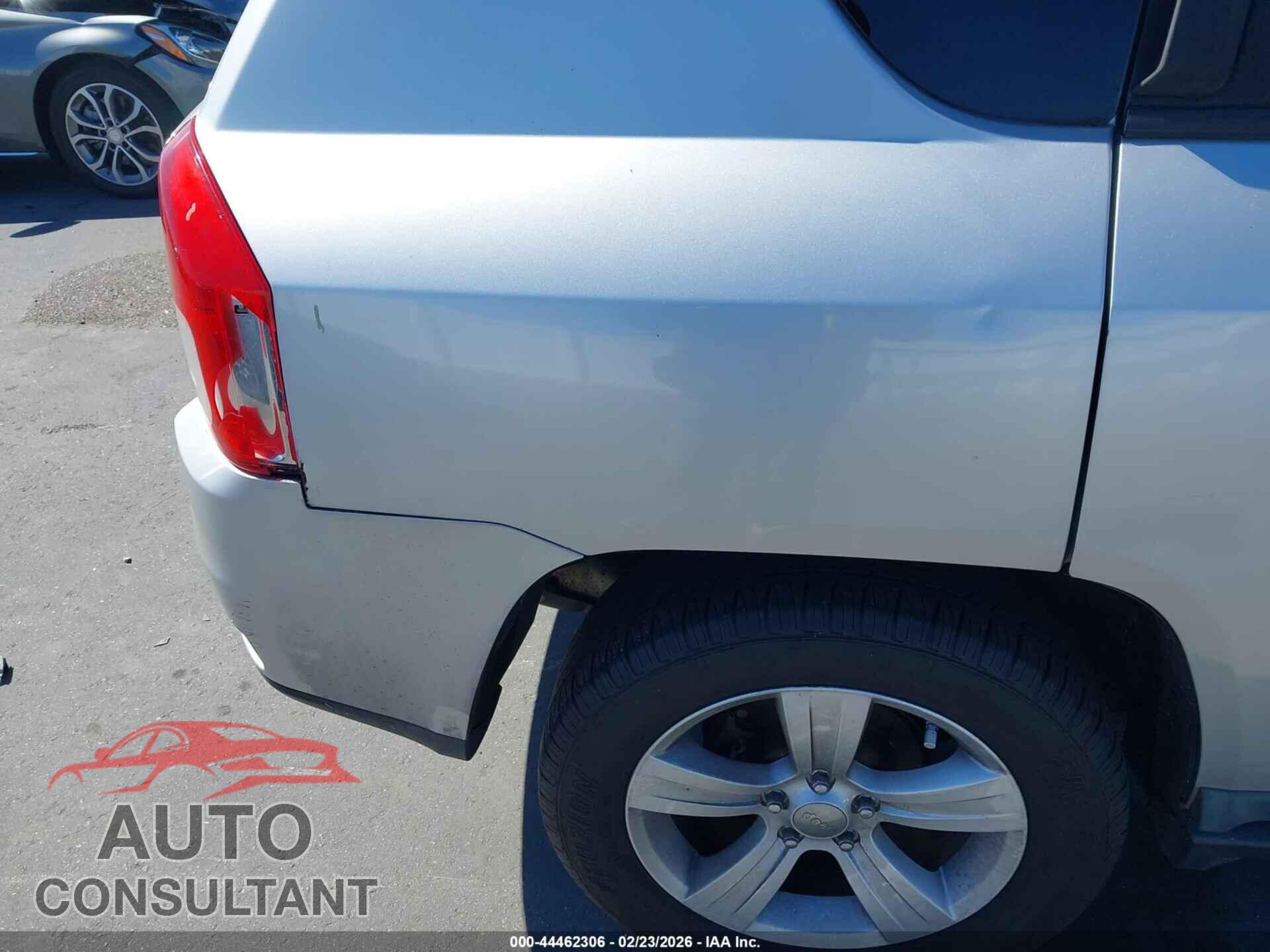 JEEP COMPASS 2011 - 1J4NF1FB3BD276195