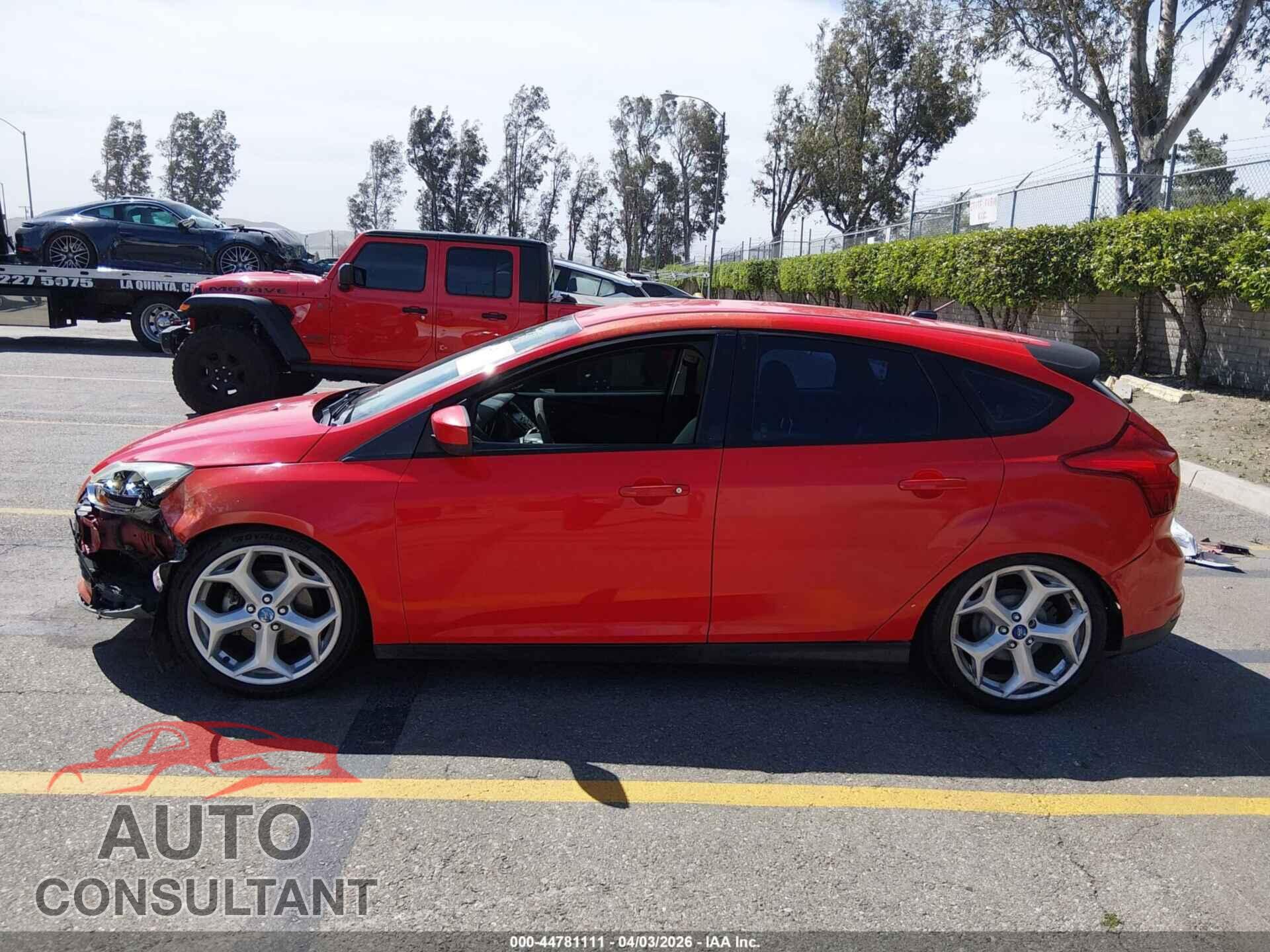 FORD FOCUS 2012 - 1FAHP3K25CL209287