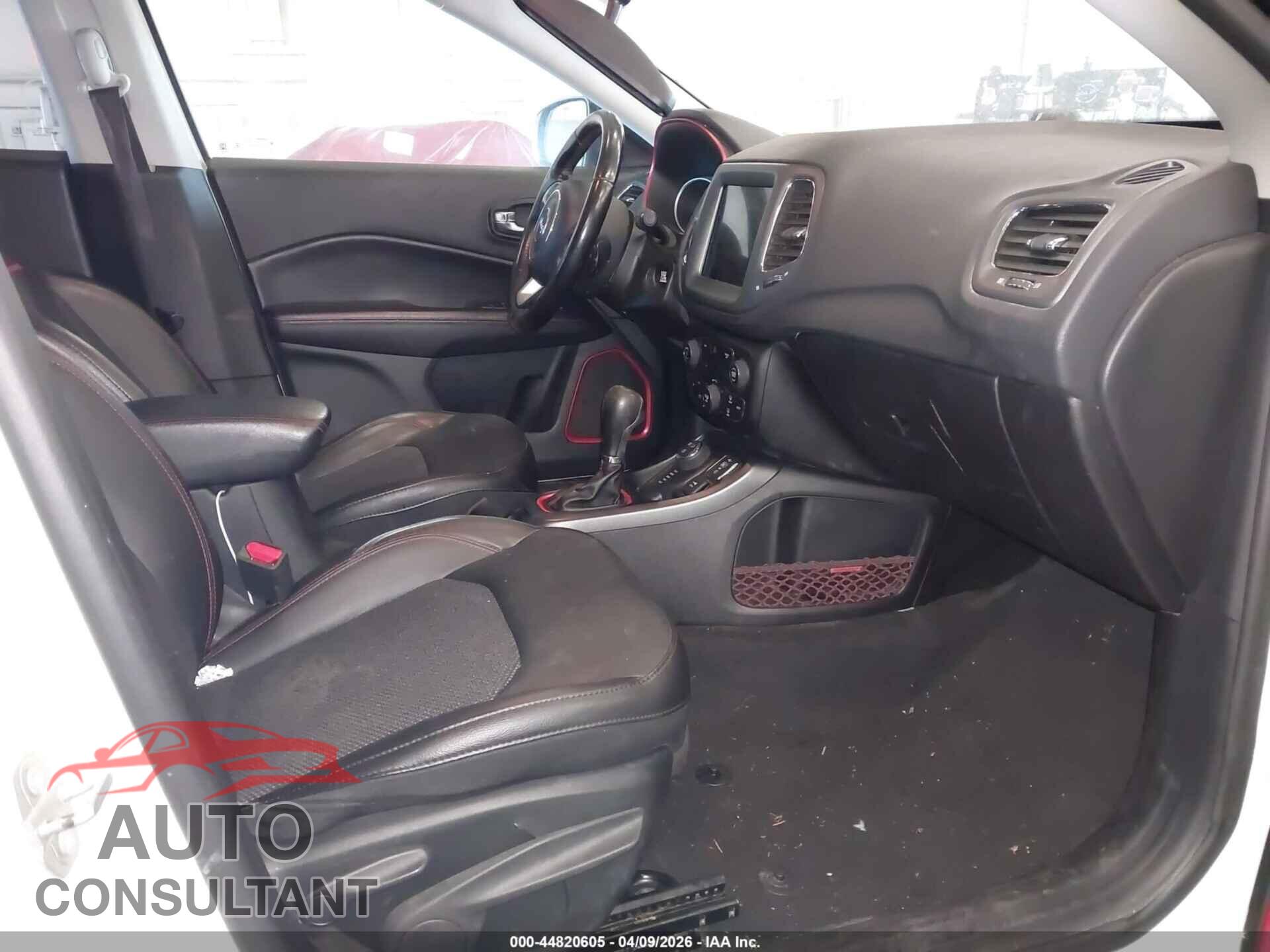JEEP COMPASS 2020 - 3C4NJDDB2LT184628