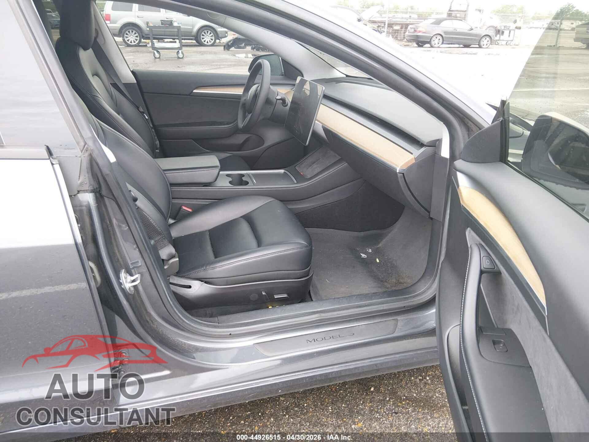TESLA MODEL 3 2021 - 5YJ3E1EA5MF006261