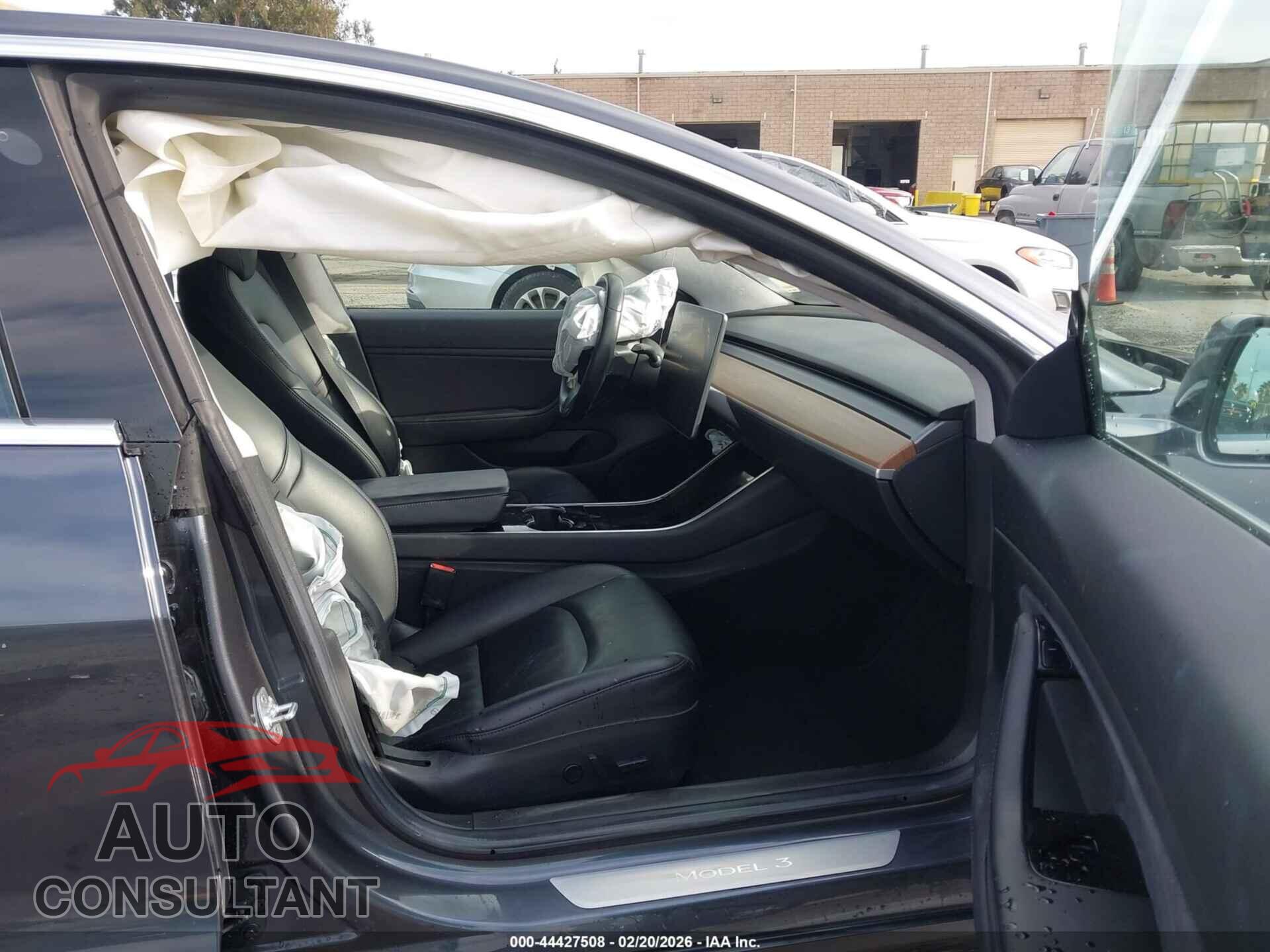 TESLA MODEL 3 2017 - 5YJ3E1EA7HF001732