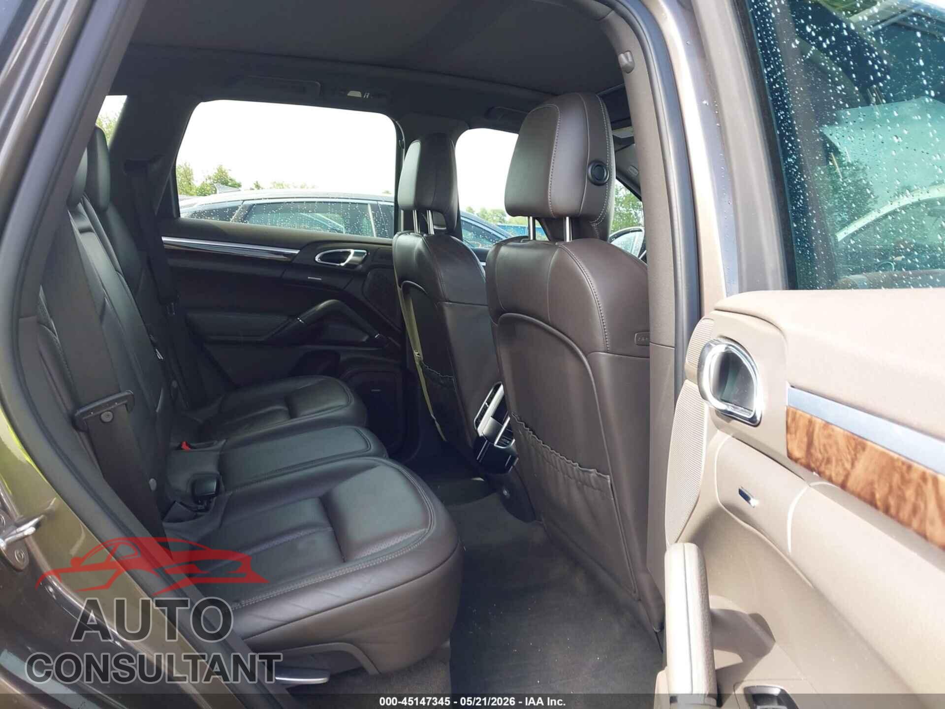 PORSCHE CAYENNE 2015 - WP1AB2A26FLA59943