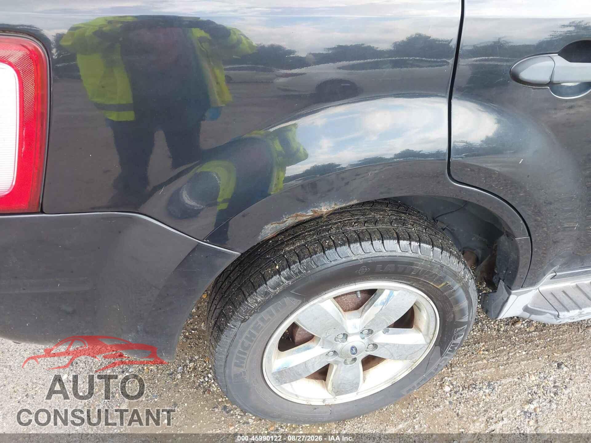 FORD ESCAPE 2011 - 1FMCU9D72BKB63992