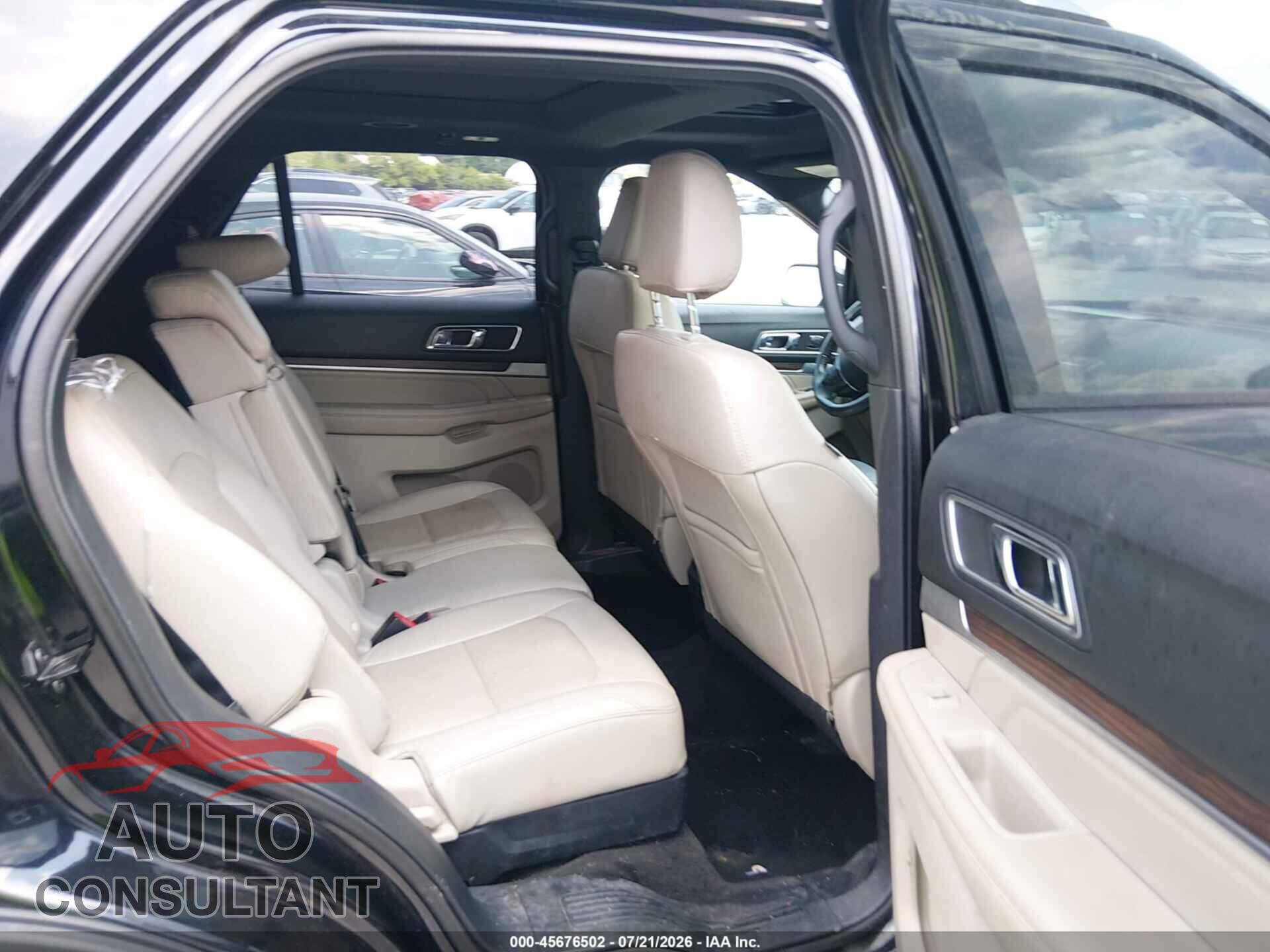 FORD EXPLORER 2018 - 1FM5K8FH2JGB49008