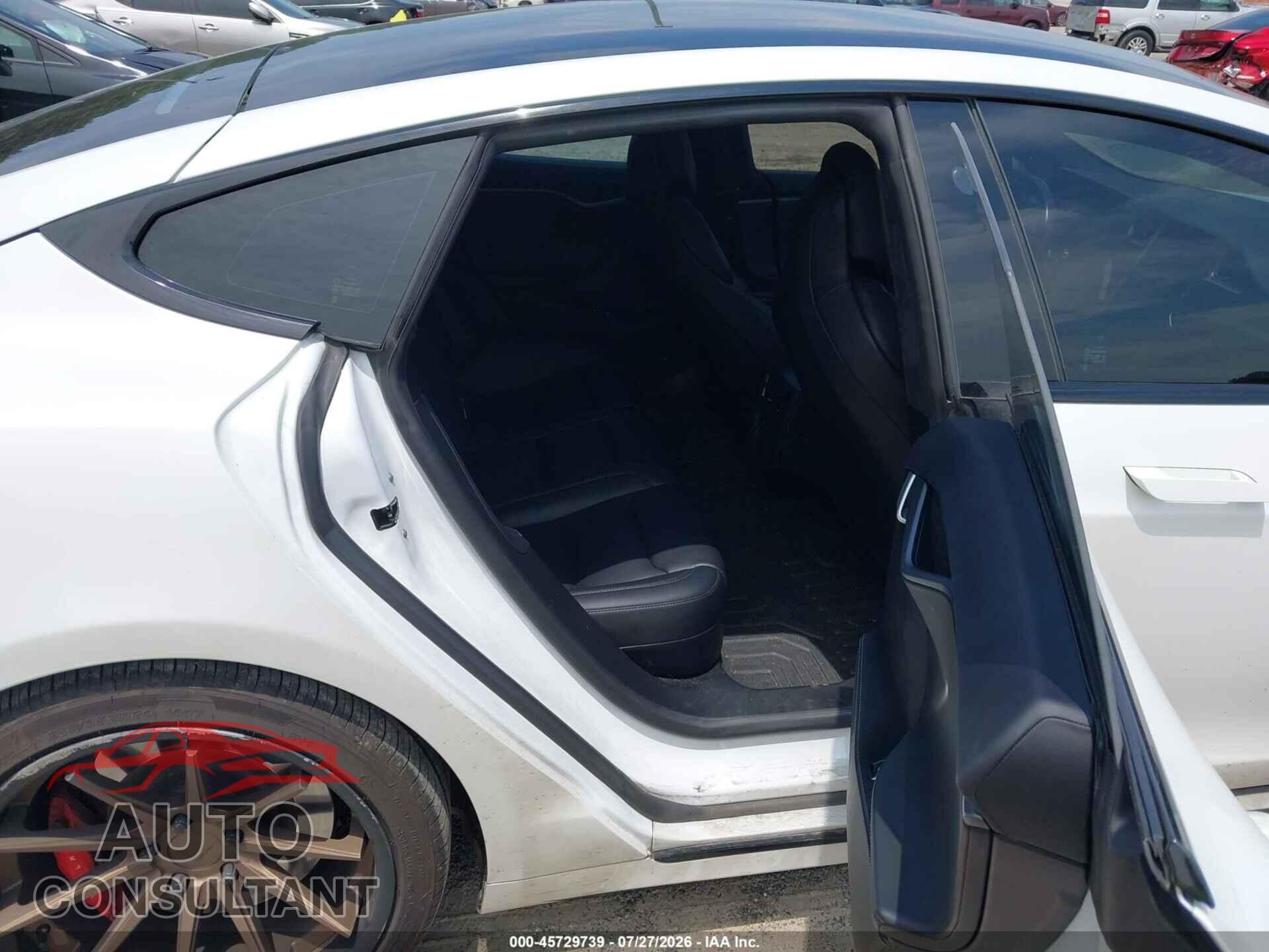 TESLA MODEL S 2019 - 5YJSA1E43KF312843