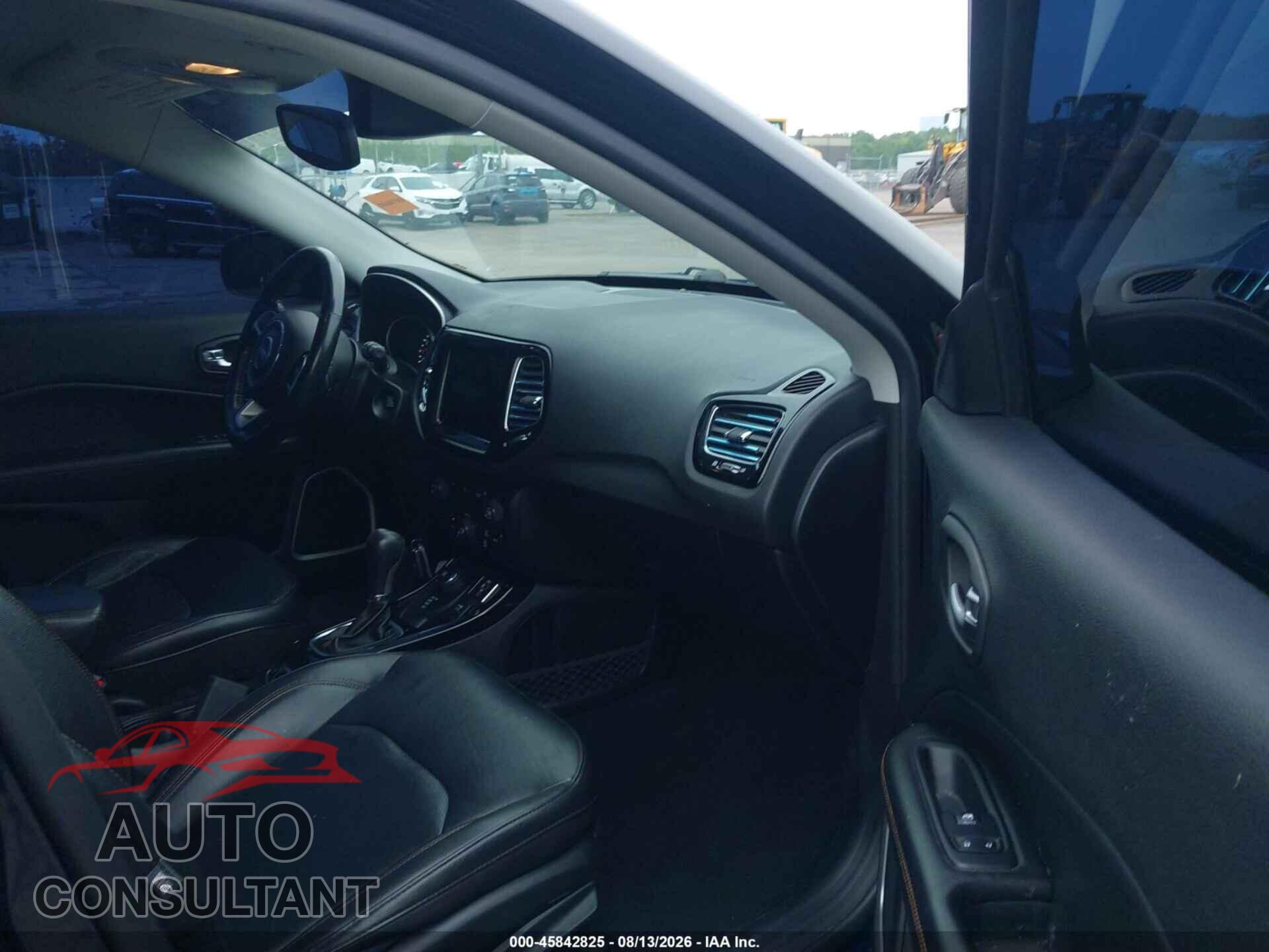 JEEP COMPASS 2020 - 3C4NJDCB1LT119478