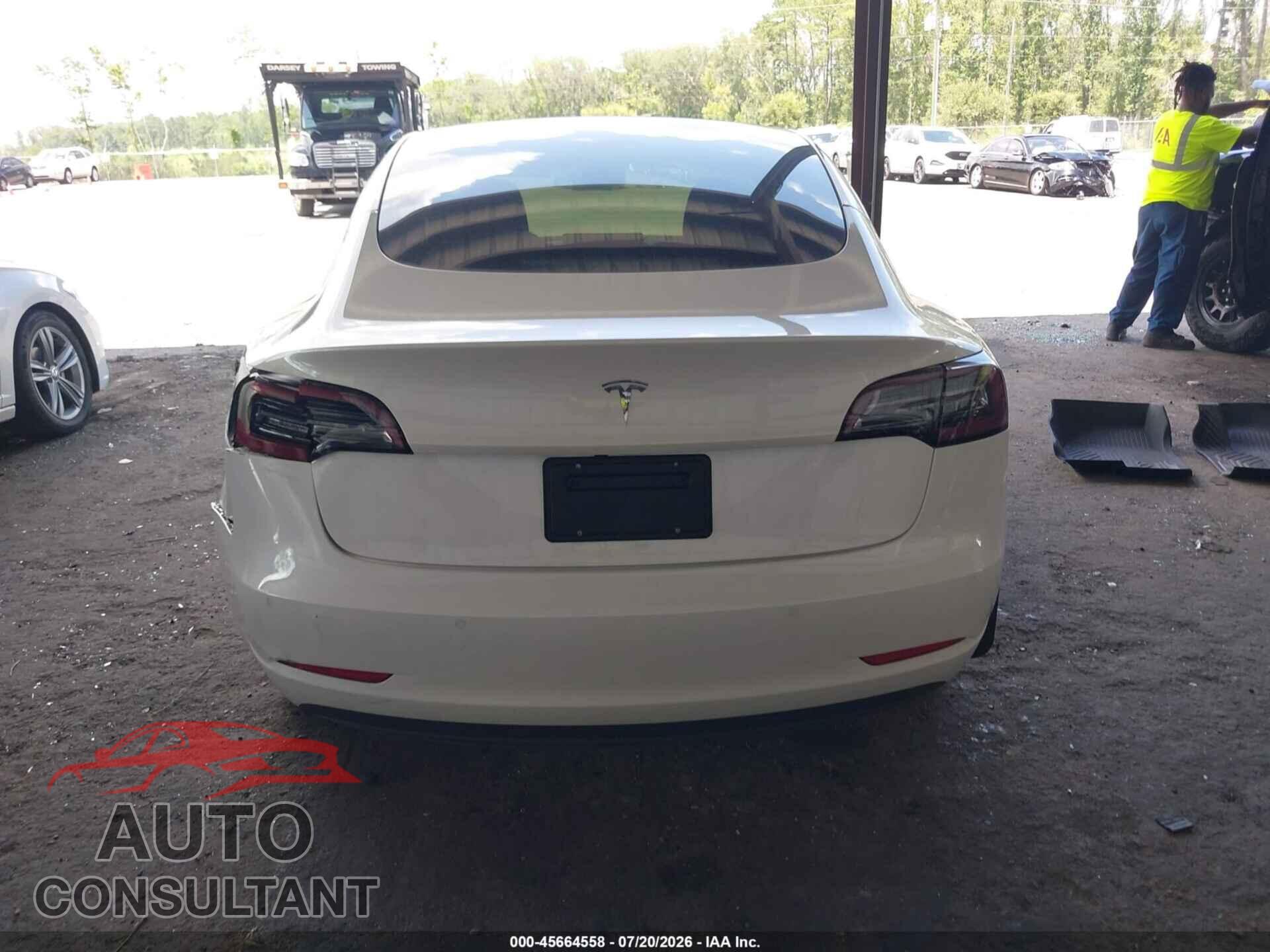 TESLA MODEL 3 2021 - 5YJ3E1EA8MF856708