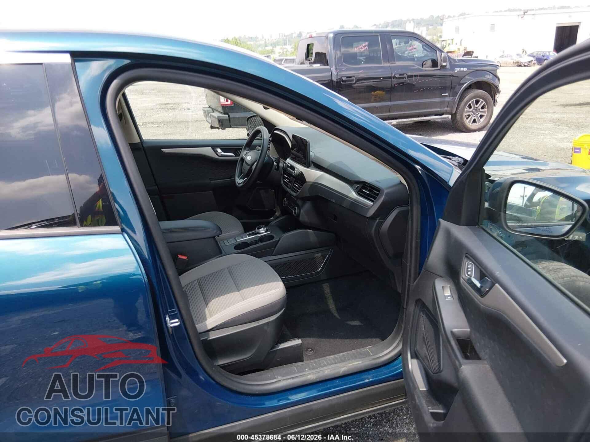 FORD ESCAPE 2020 - 1FMCU0G61LUA48546