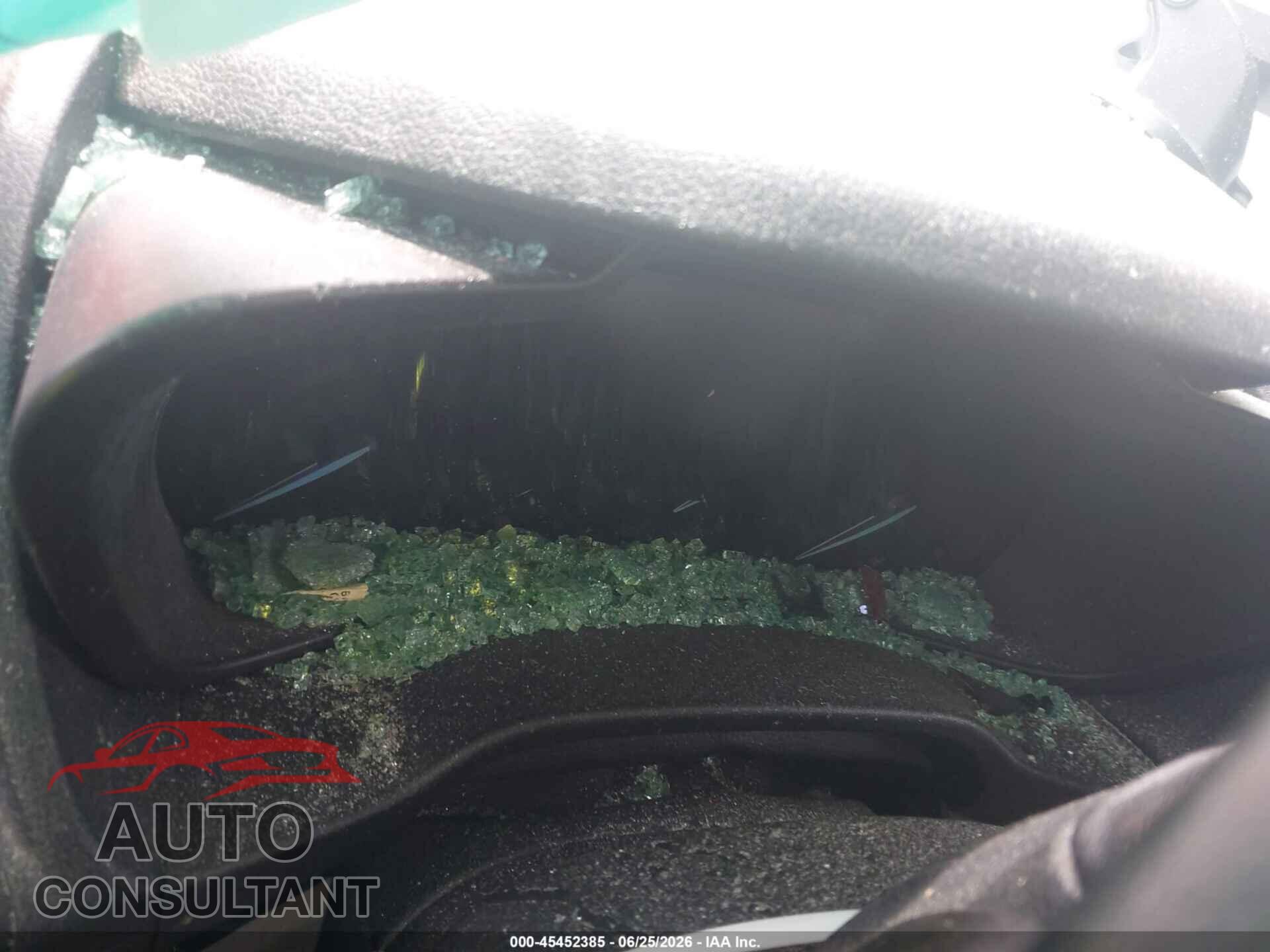 FORD TRANSIT CONNECT 2020 - NM0LS7E23L1445127