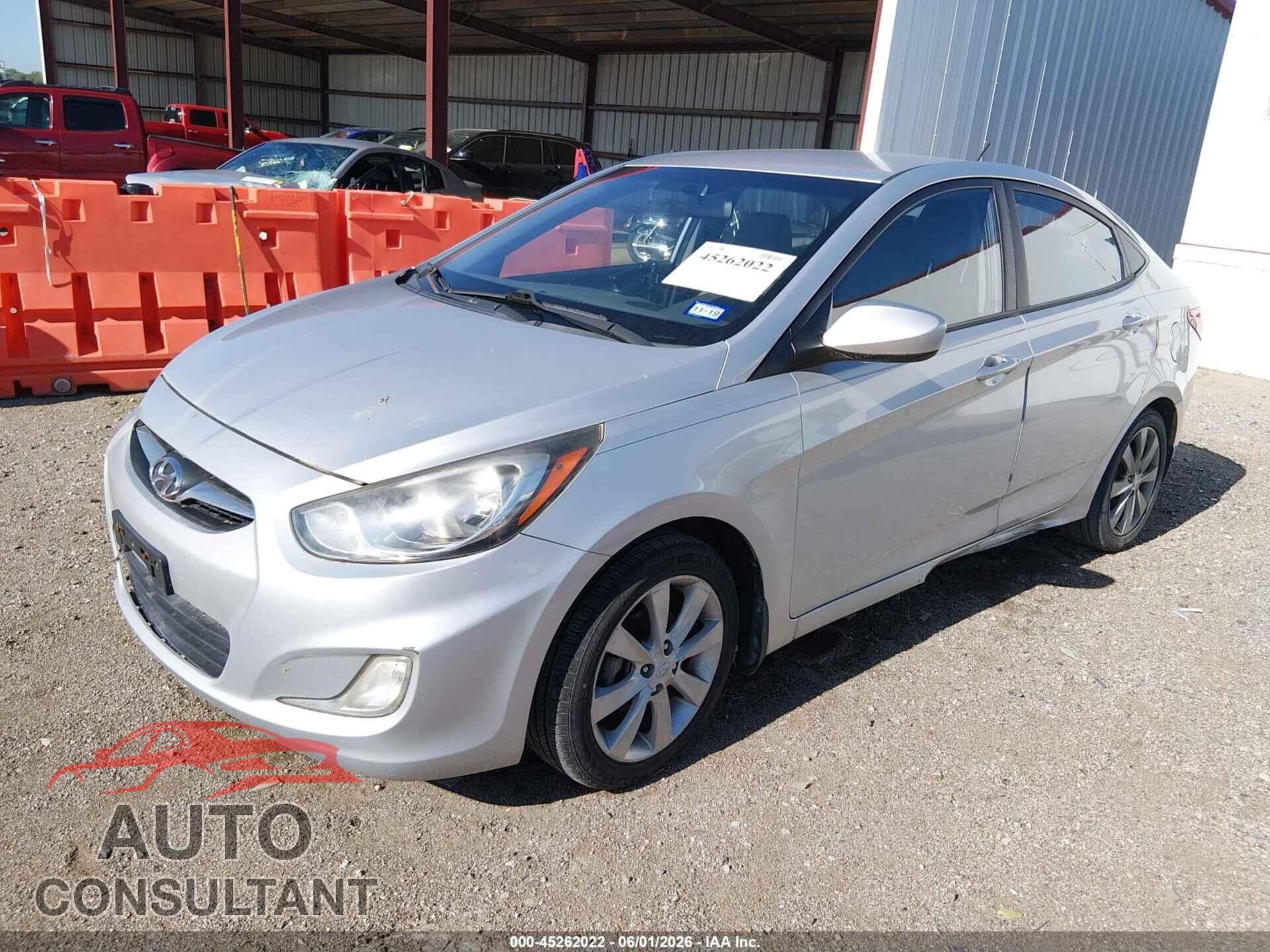 HYUNDAI ACCENT 2012 - KMHCU4AE2CU137579
