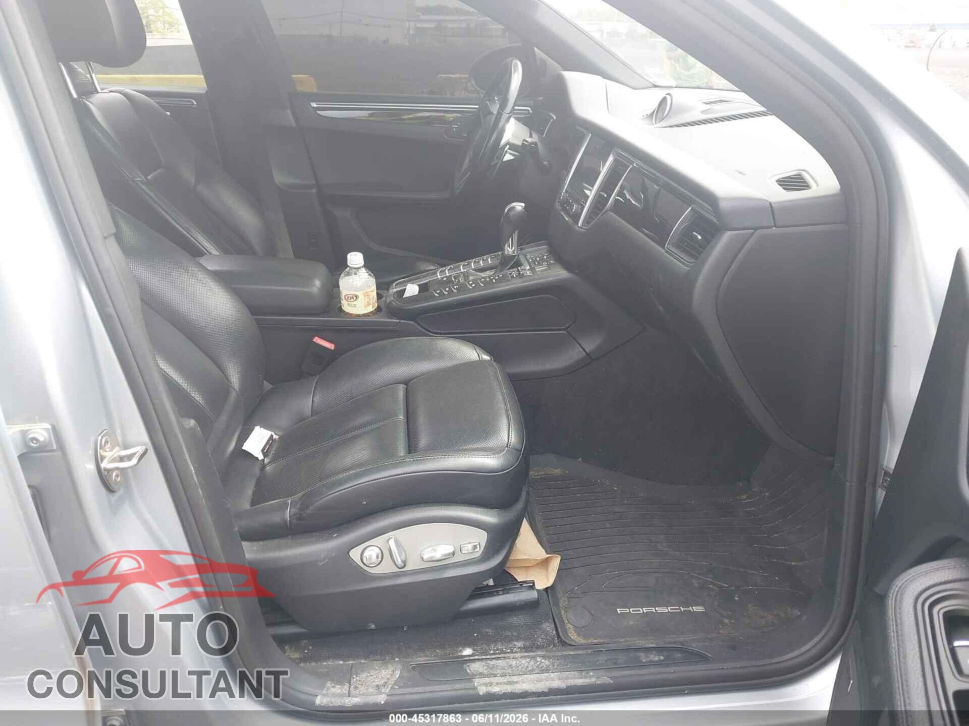 PORSCHE MACAN 2017 - WP1AA2A59HLB04681